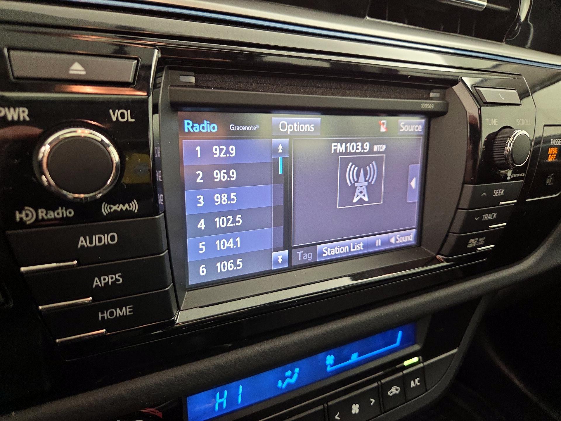 Thumbnail: 2016 Toyota Corolla - 15