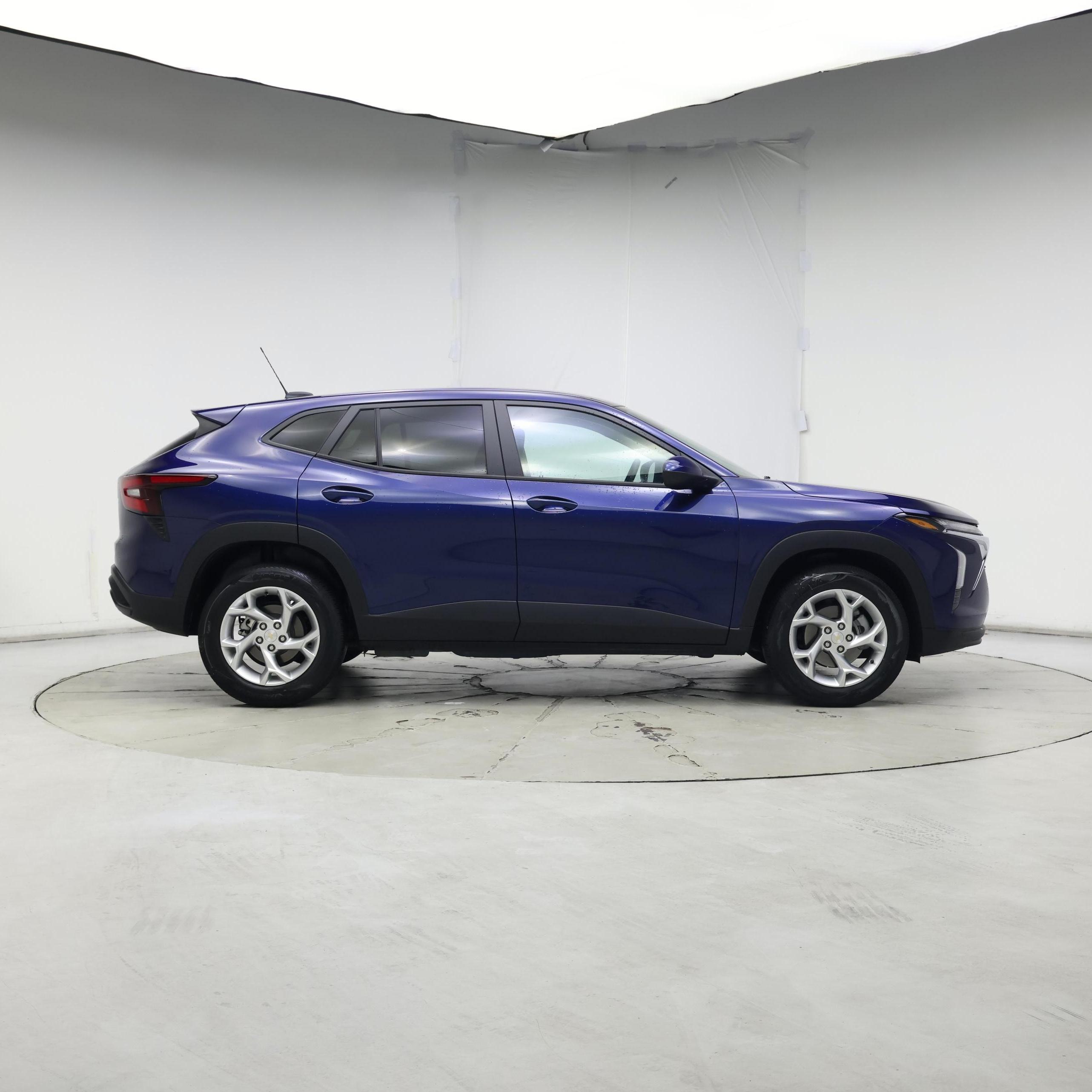 Thumbnail: 2024 Chevrolet Trax - 7