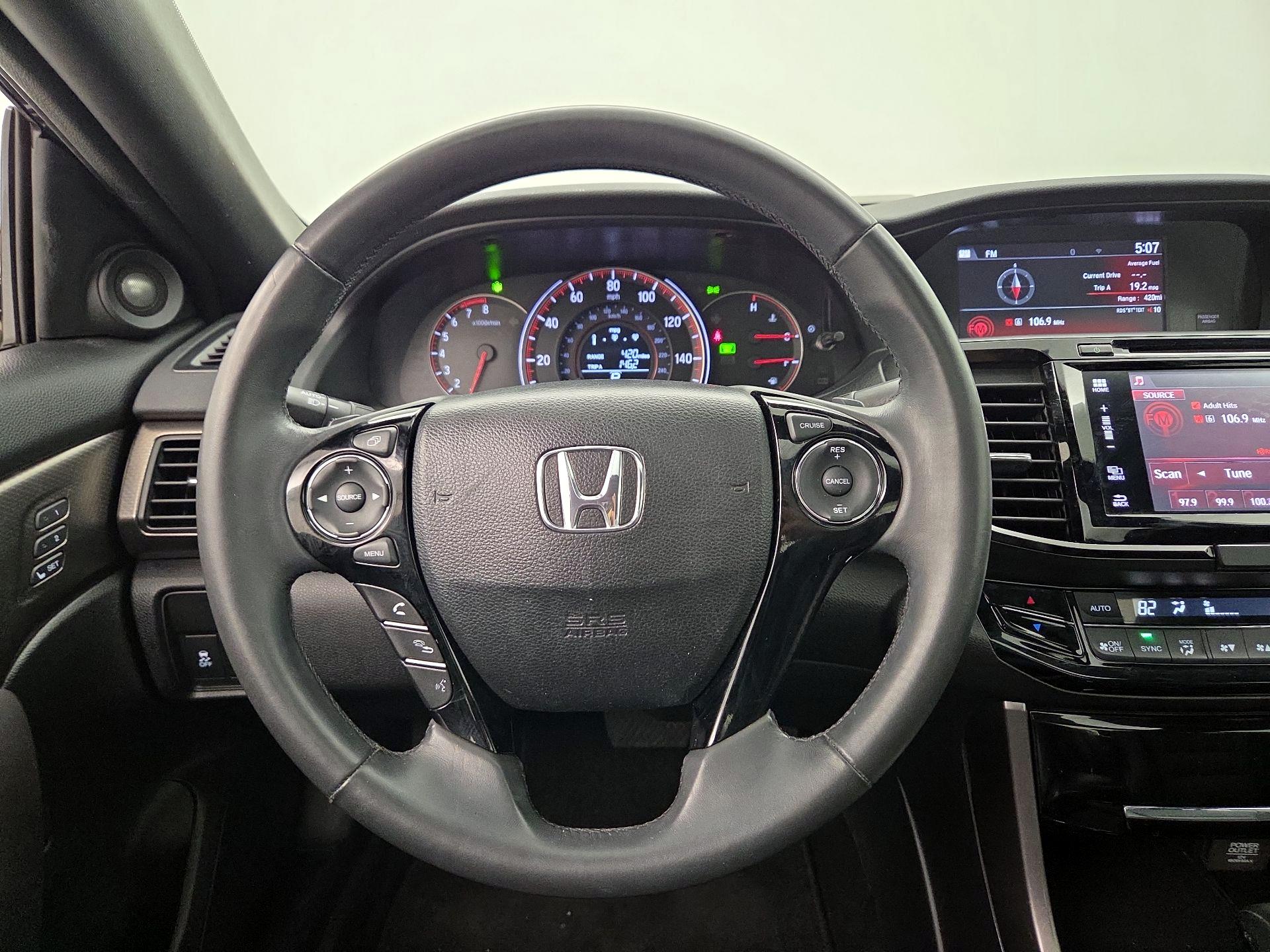 Thumbnail: 2017 Honda Accord - 10