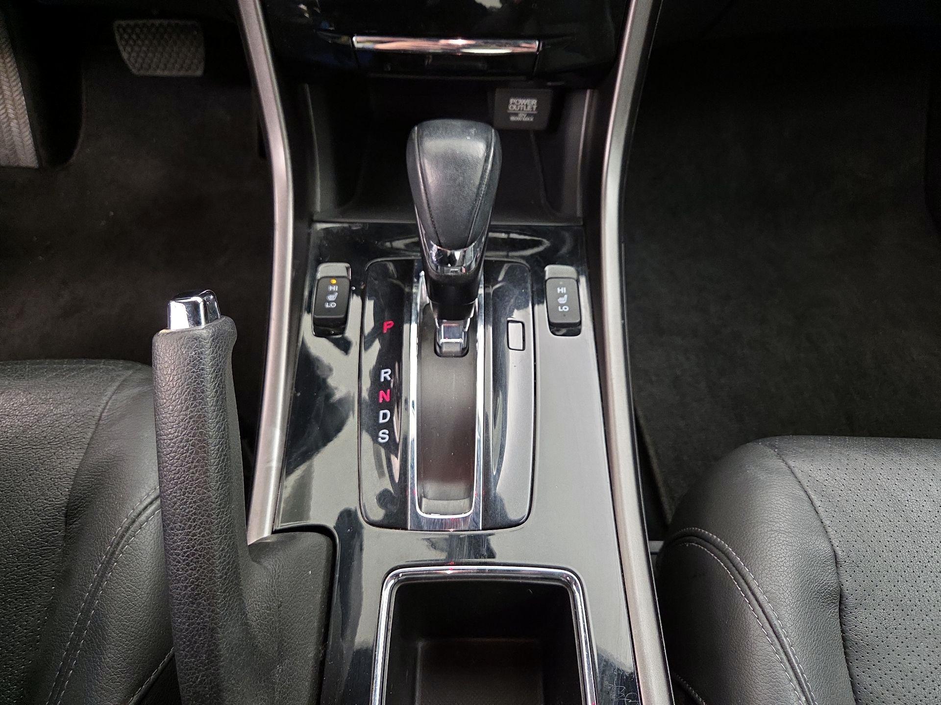 Thumbnail: 2017 Honda Accord - 17