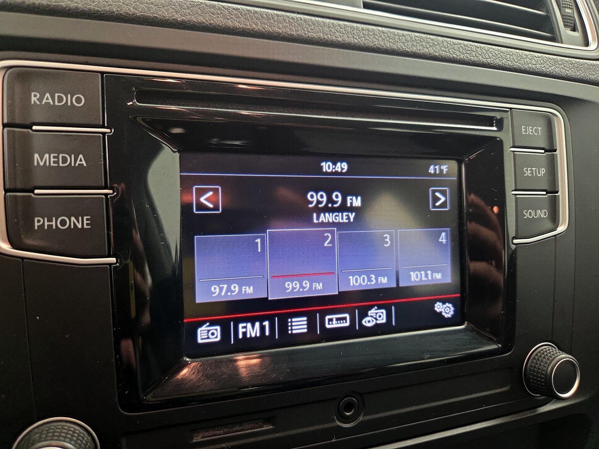 Thumbnail: 2018 Volkswagen Jetta - 15