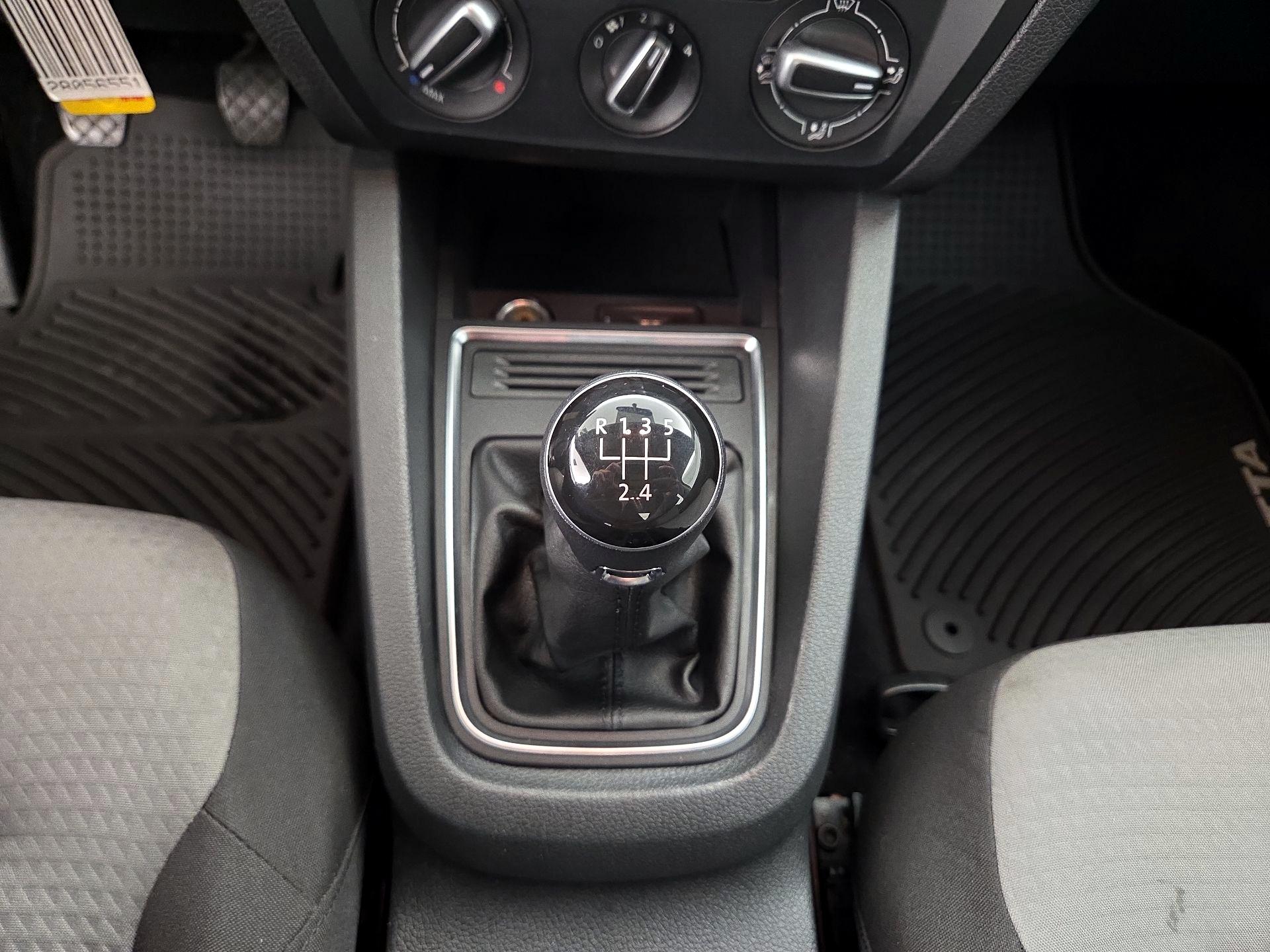 Thumbnail: 2018 Volkswagen Jetta - 17