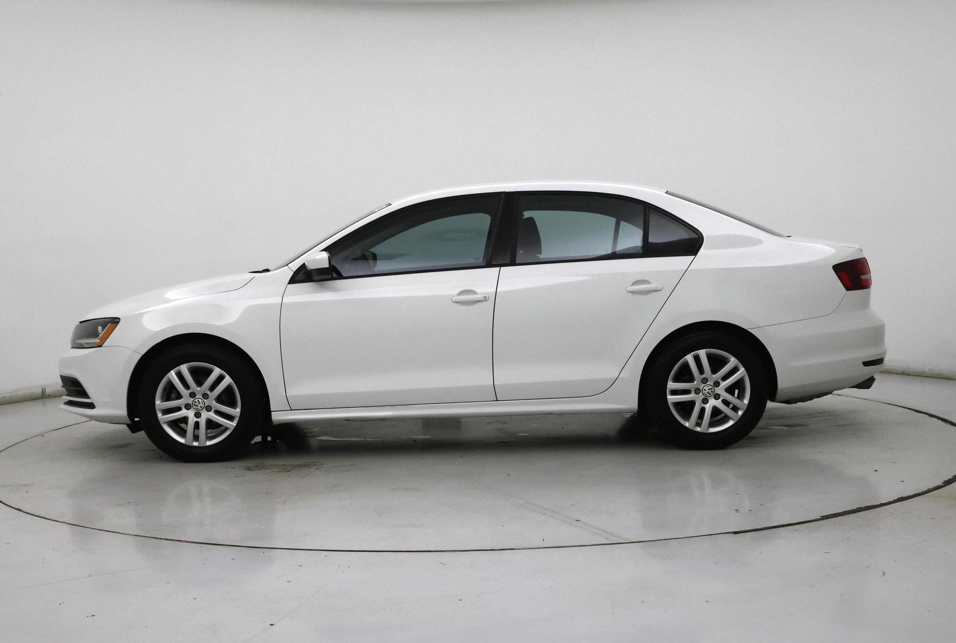 Thumbnail: 2018 Volkswagen Jetta - 3