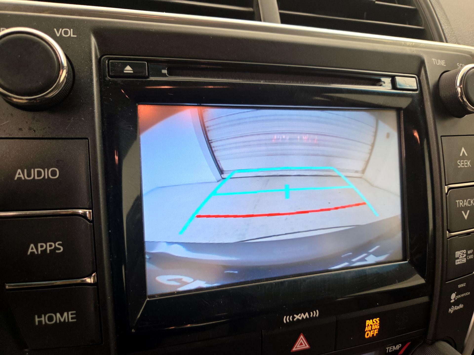 Thumbnail: 2017 Toyota Camry - 15