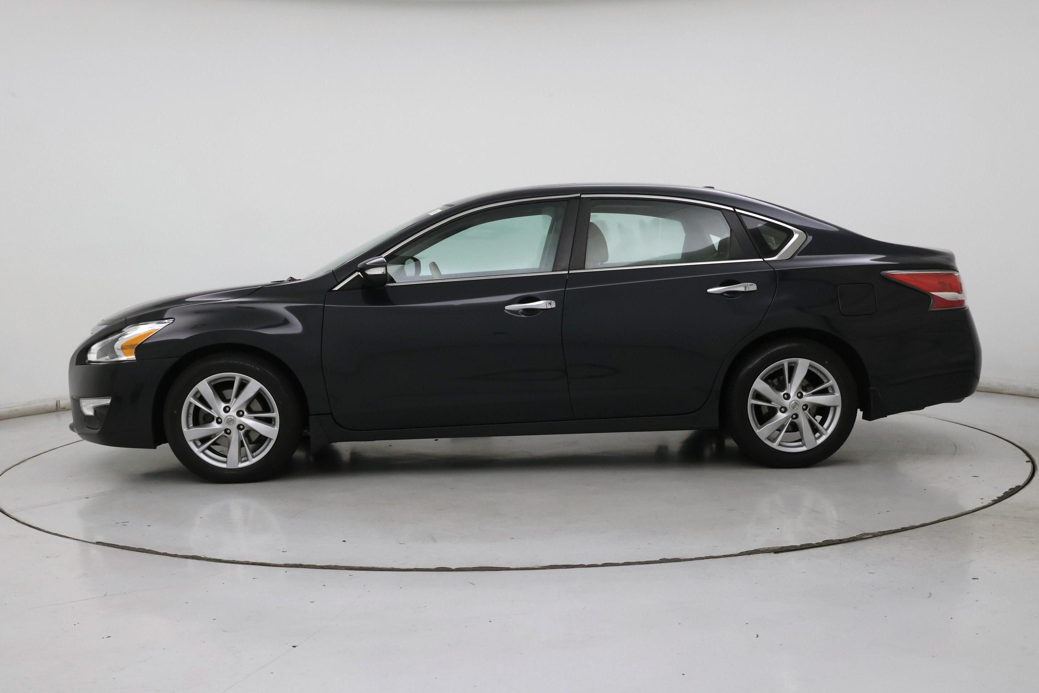 Thumbnail: 2015 Nissan Altima - 3