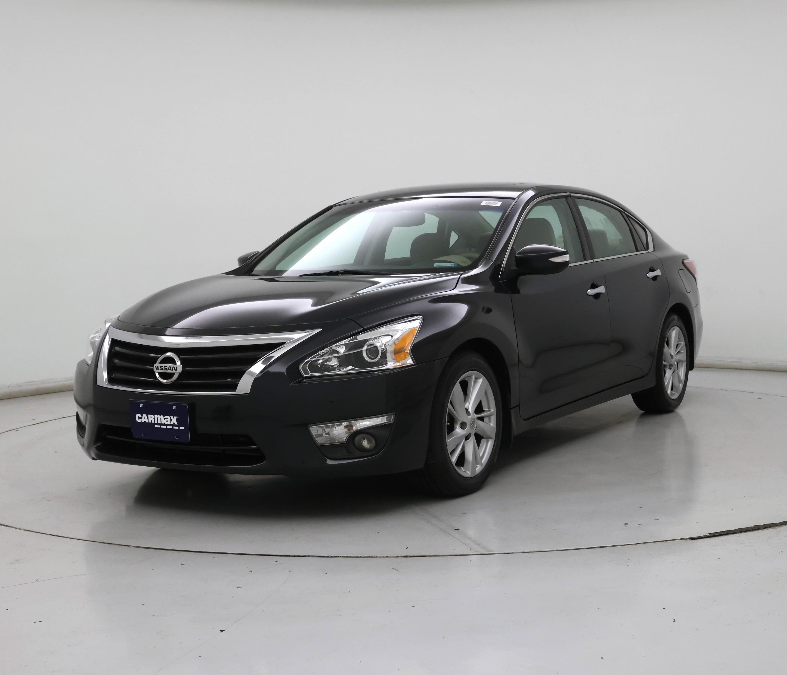 Thumbnail: 2015 Nissan Altima - 4