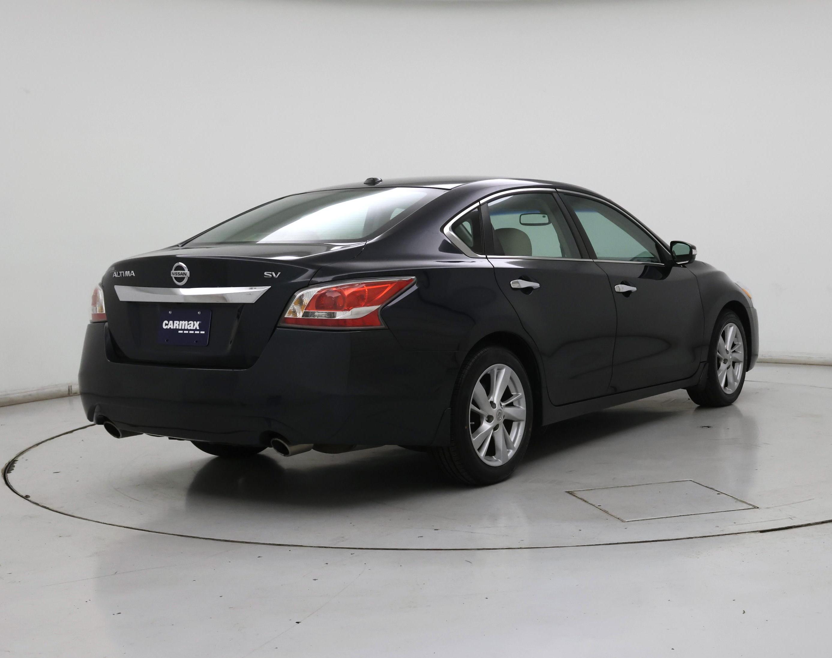 Thumbnail: 2015 Nissan Altima - 8
