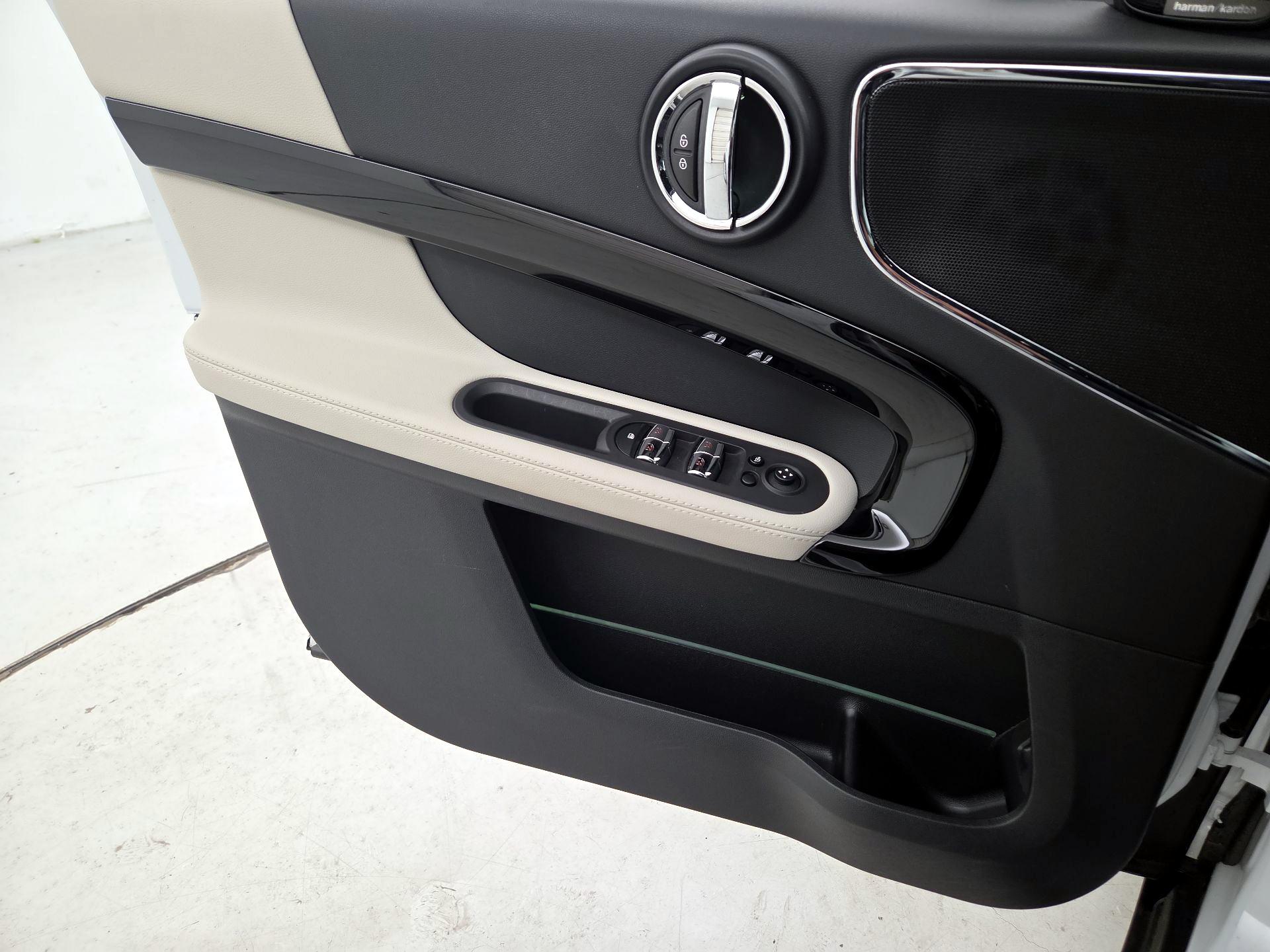 Thumbnail: 2019 MINI Cooper Countryman - 12