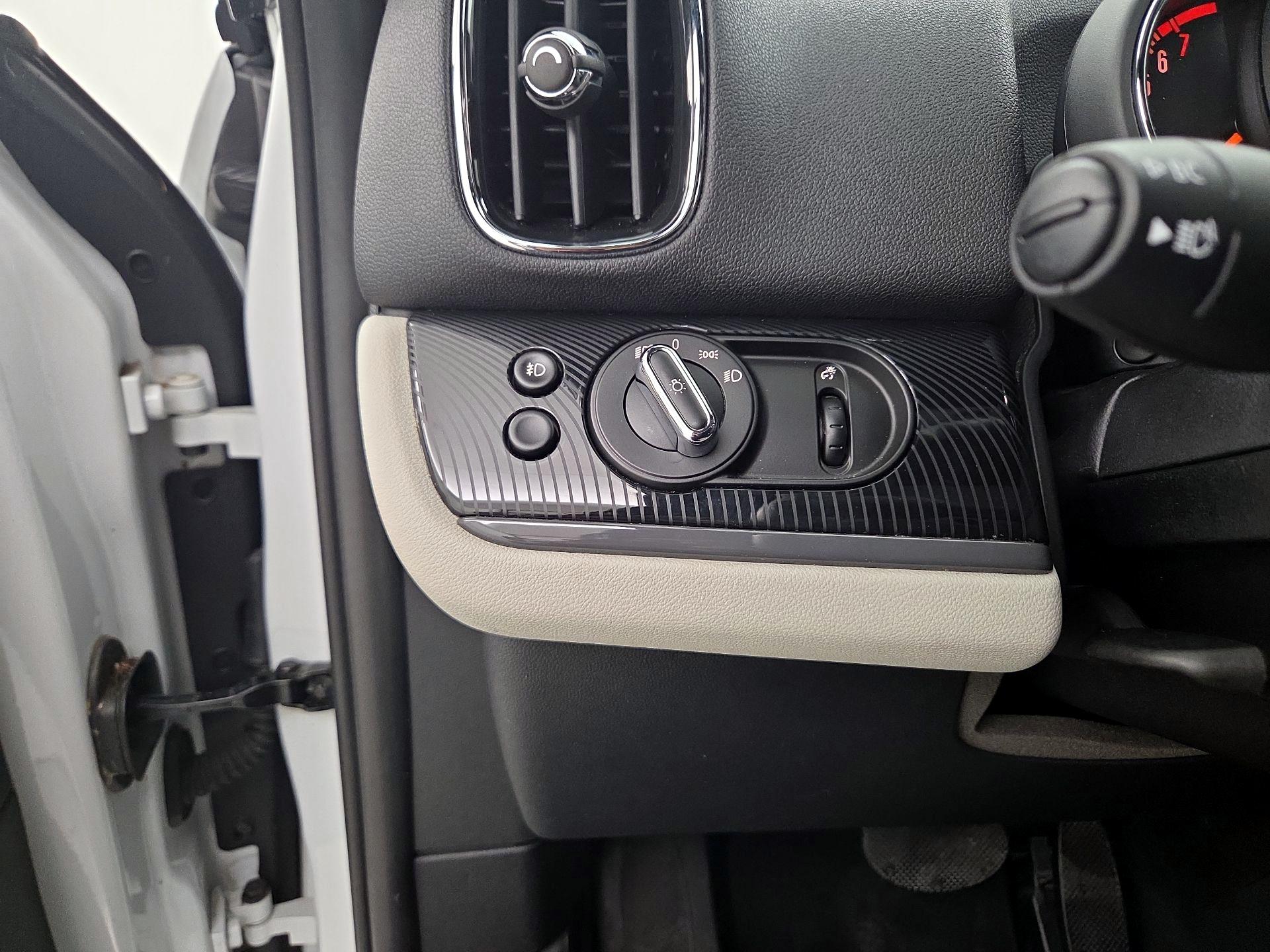 Thumbnail: 2019 MINI Cooper Countryman - 13