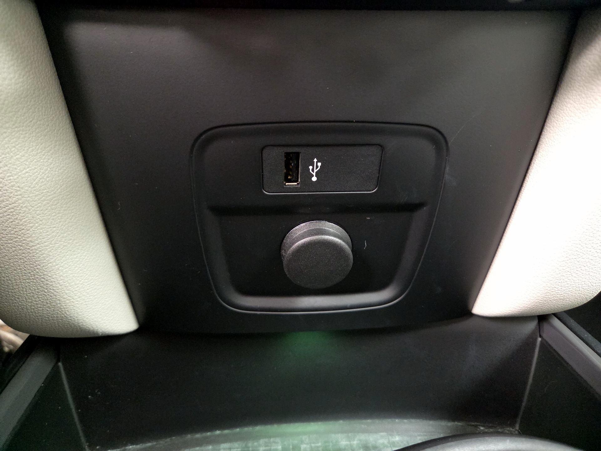 Thumbnail: 2019 MINI Cooper Countryman - 19