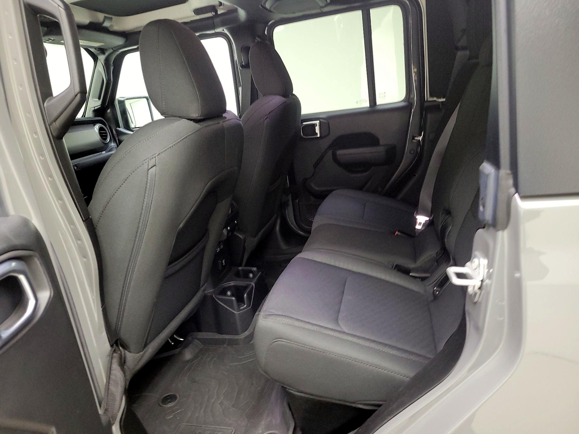 Thumbnail: 2023 Jeep Gladiator - 19