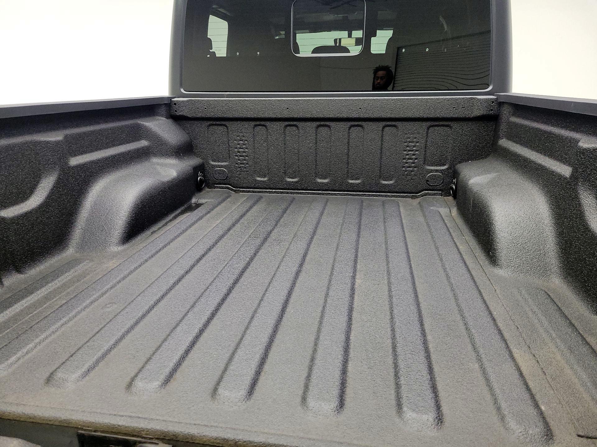 Thumbnail: 2023 Jeep Gladiator - 20