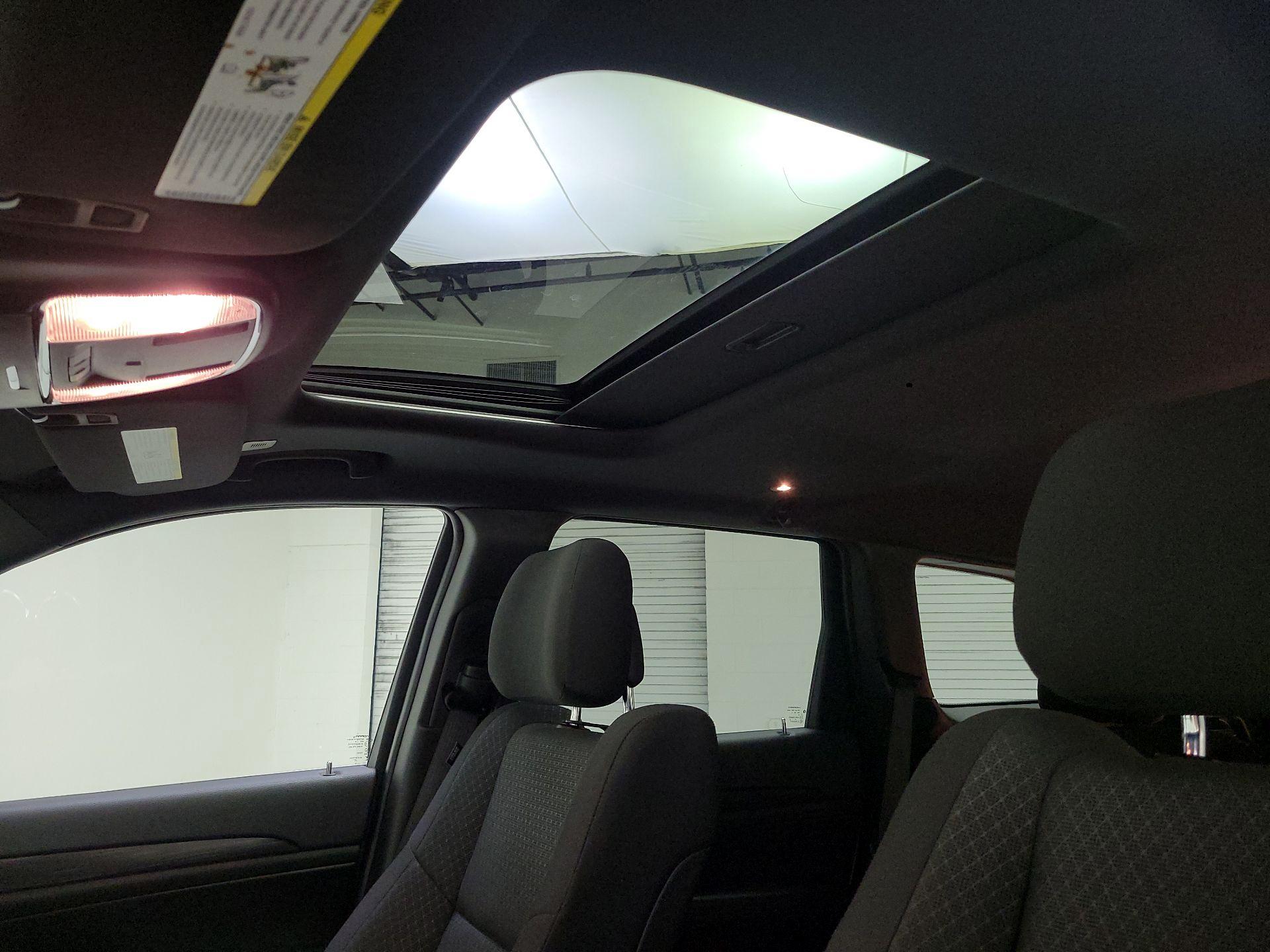 Thumbnail: 2020 Jeep Grand Cherokee - 19