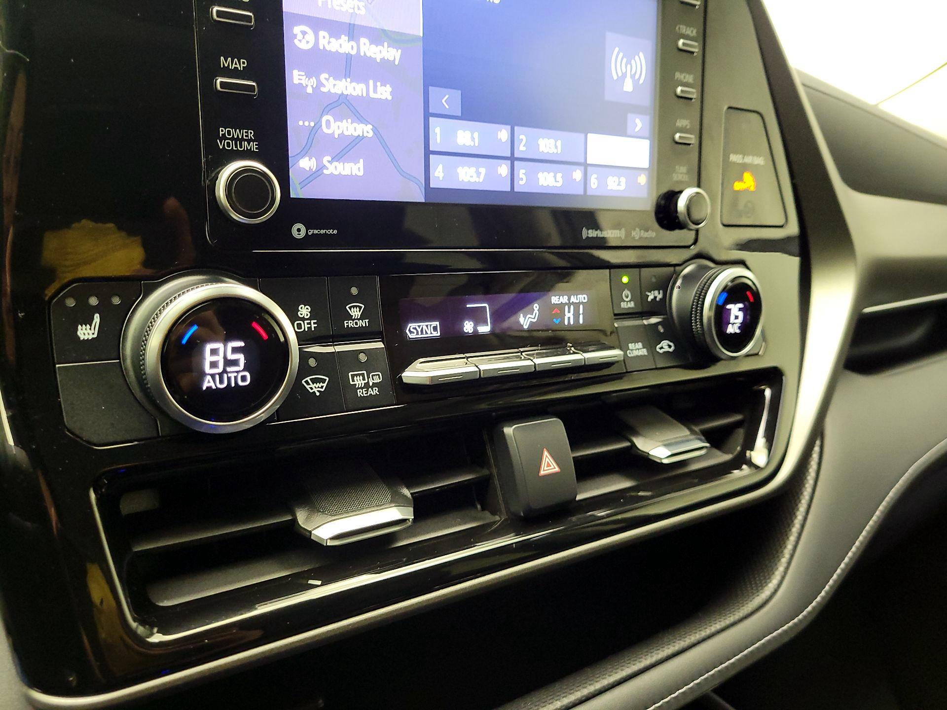 Thumbnail: 2020 Toyota Highlander - 17