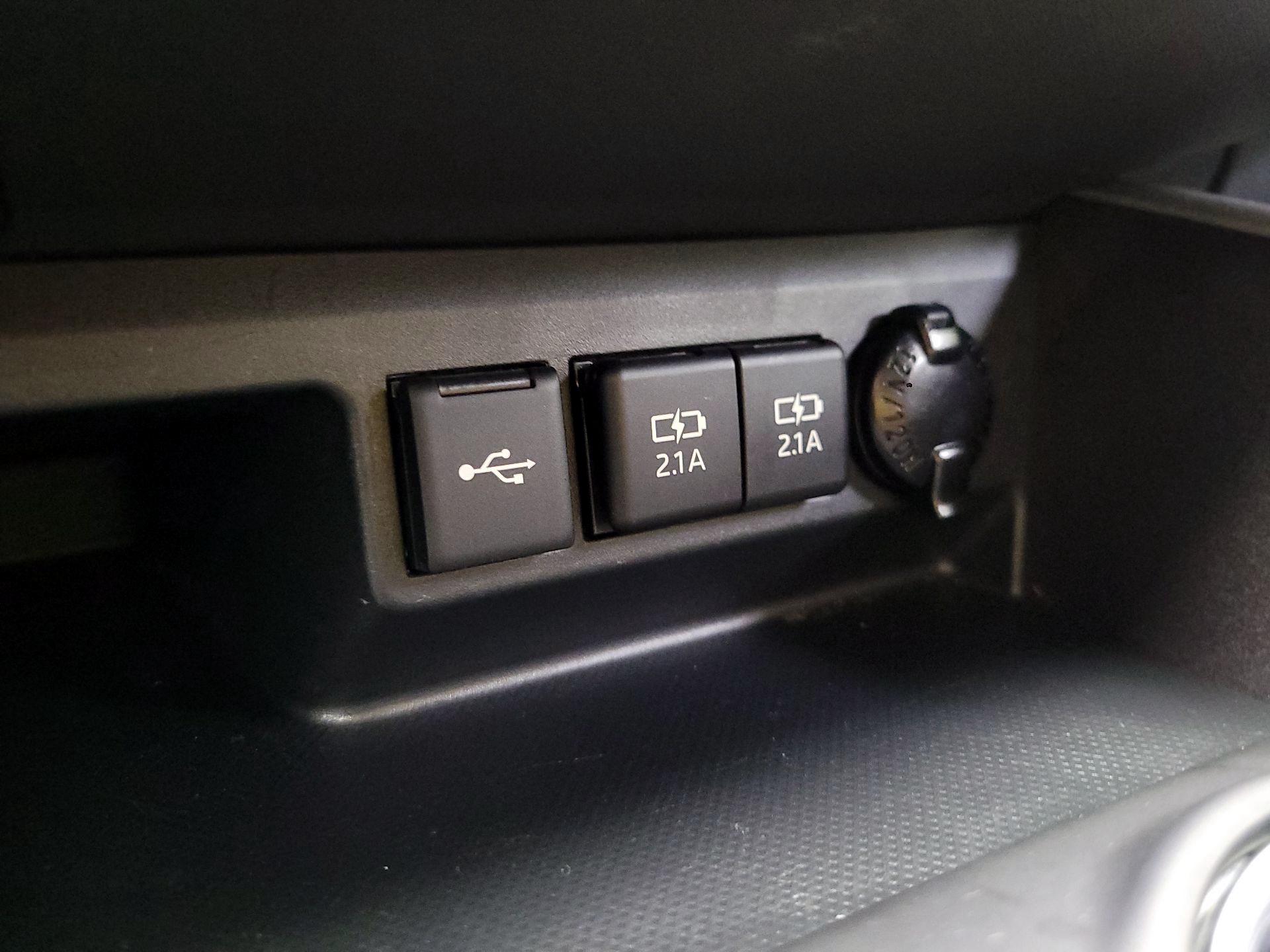 Thumbnail: 2020 Toyota Highlander - 19