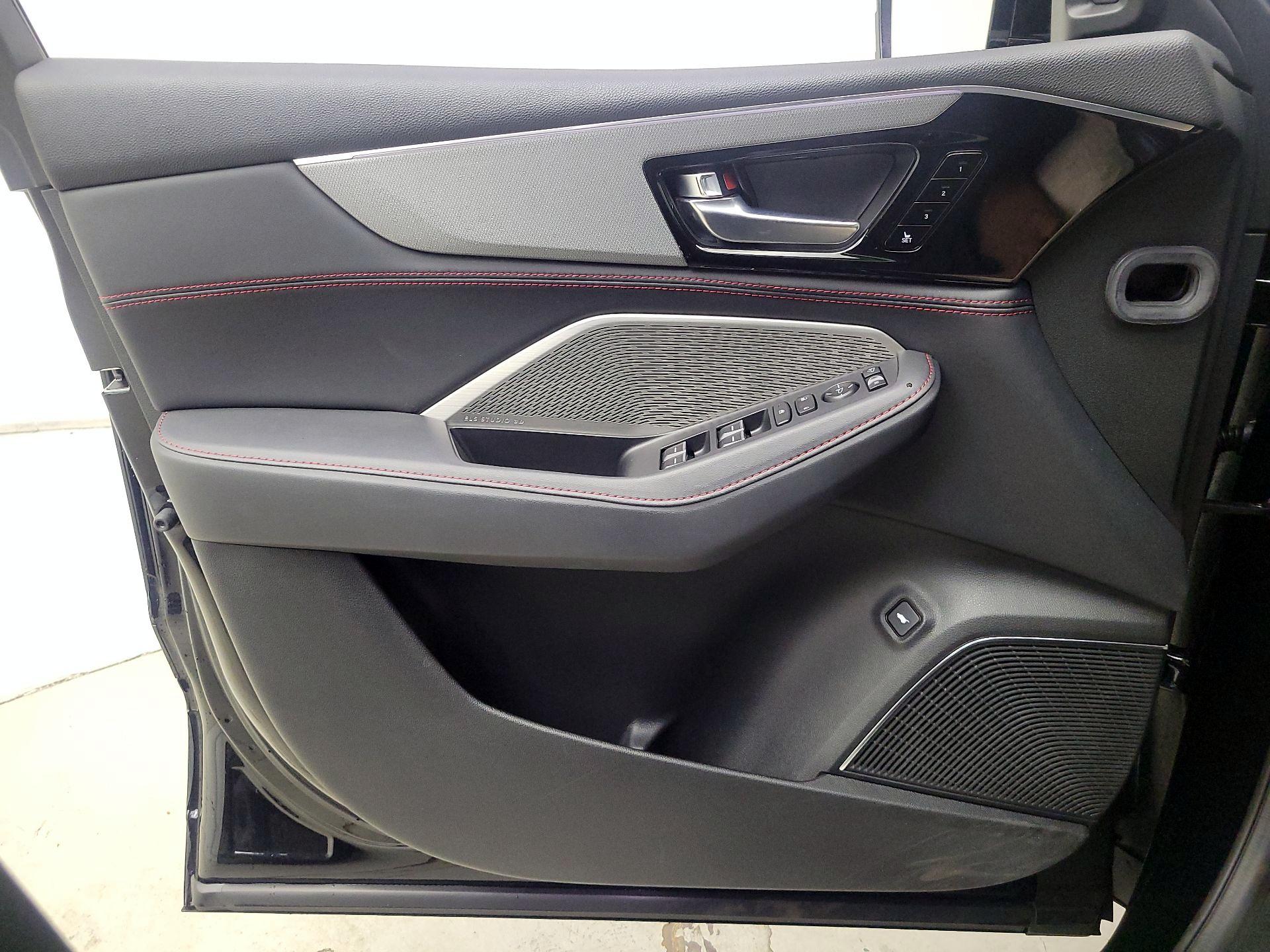 Thumbnail: 2022 Acura MDX - 12