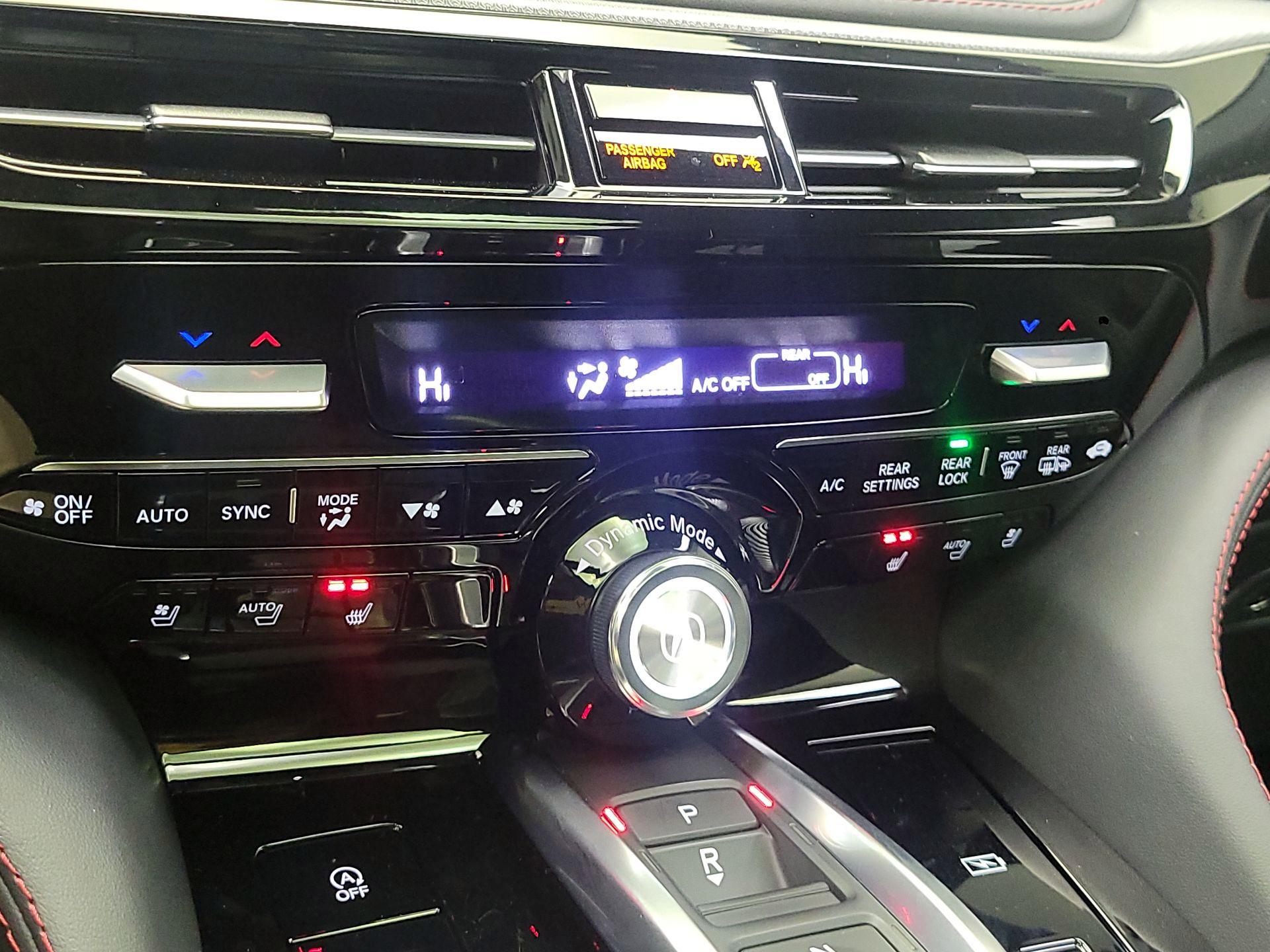 Thumbnail: 2022 Acura MDX - 17