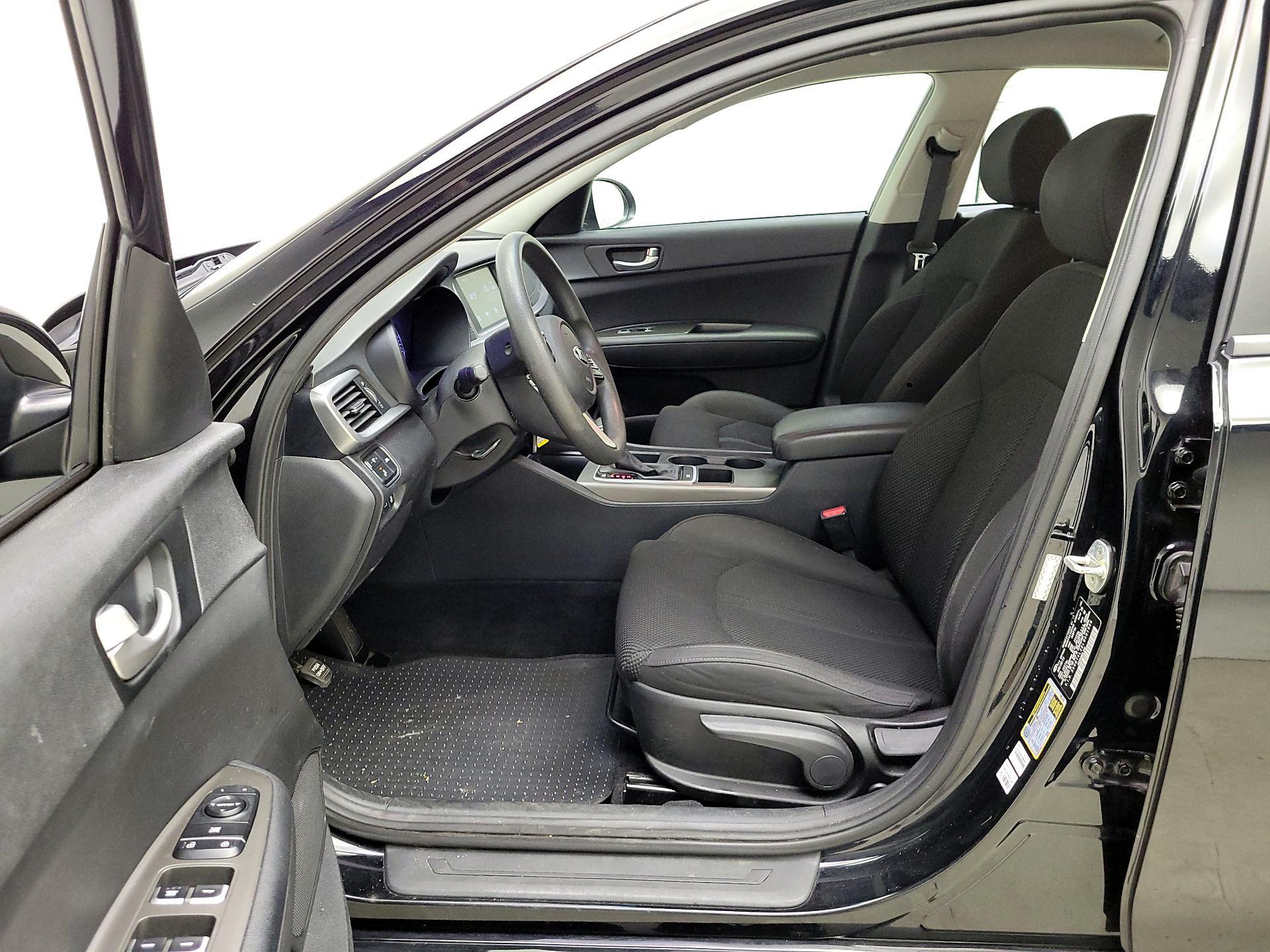 Thumbnail: 2020 Kia Optima - 11