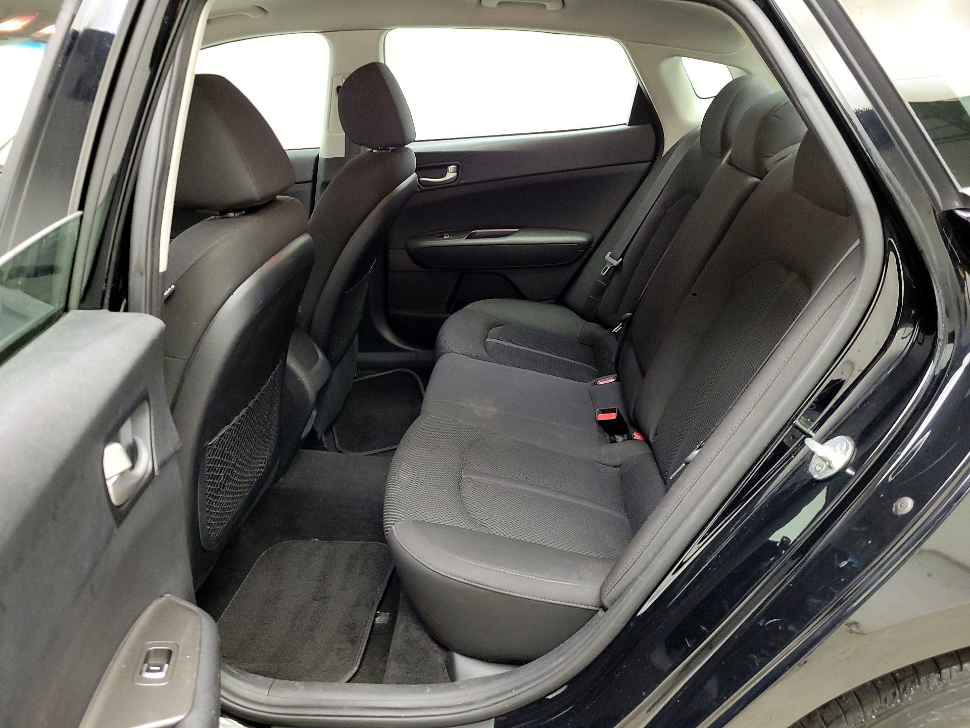 Thumbnail: 2020 Kia Optima - 19