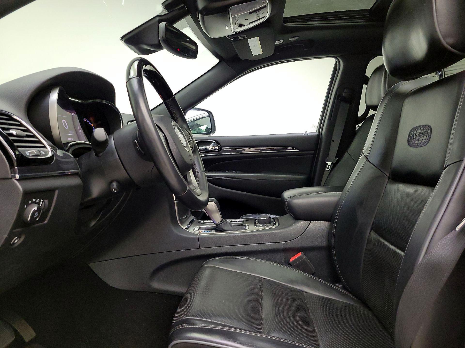 Thumbnail: 2019 Jeep Grand Cherokee - 11