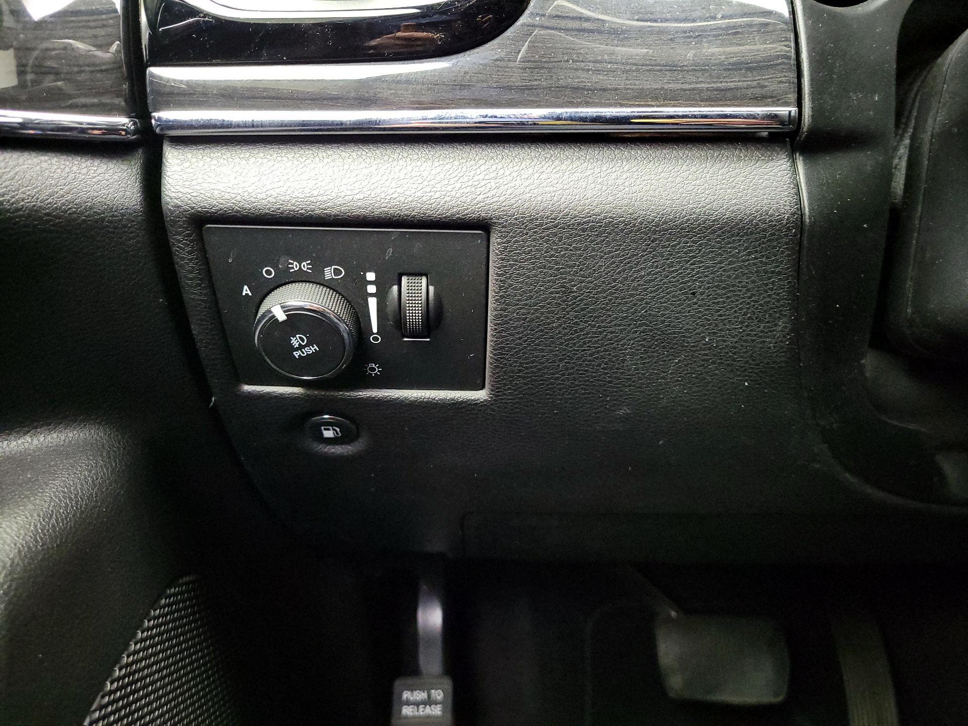 Thumbnail: 2019 Jeep Grand Cherokee - 13