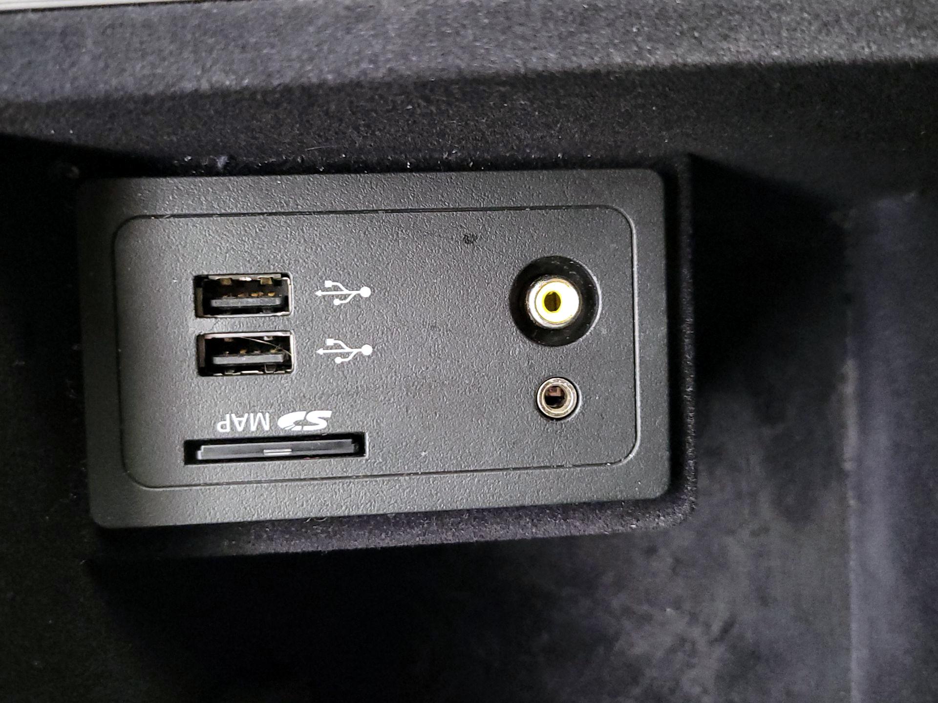 Thumbnail: 2017 INFINITI Q50 - 19