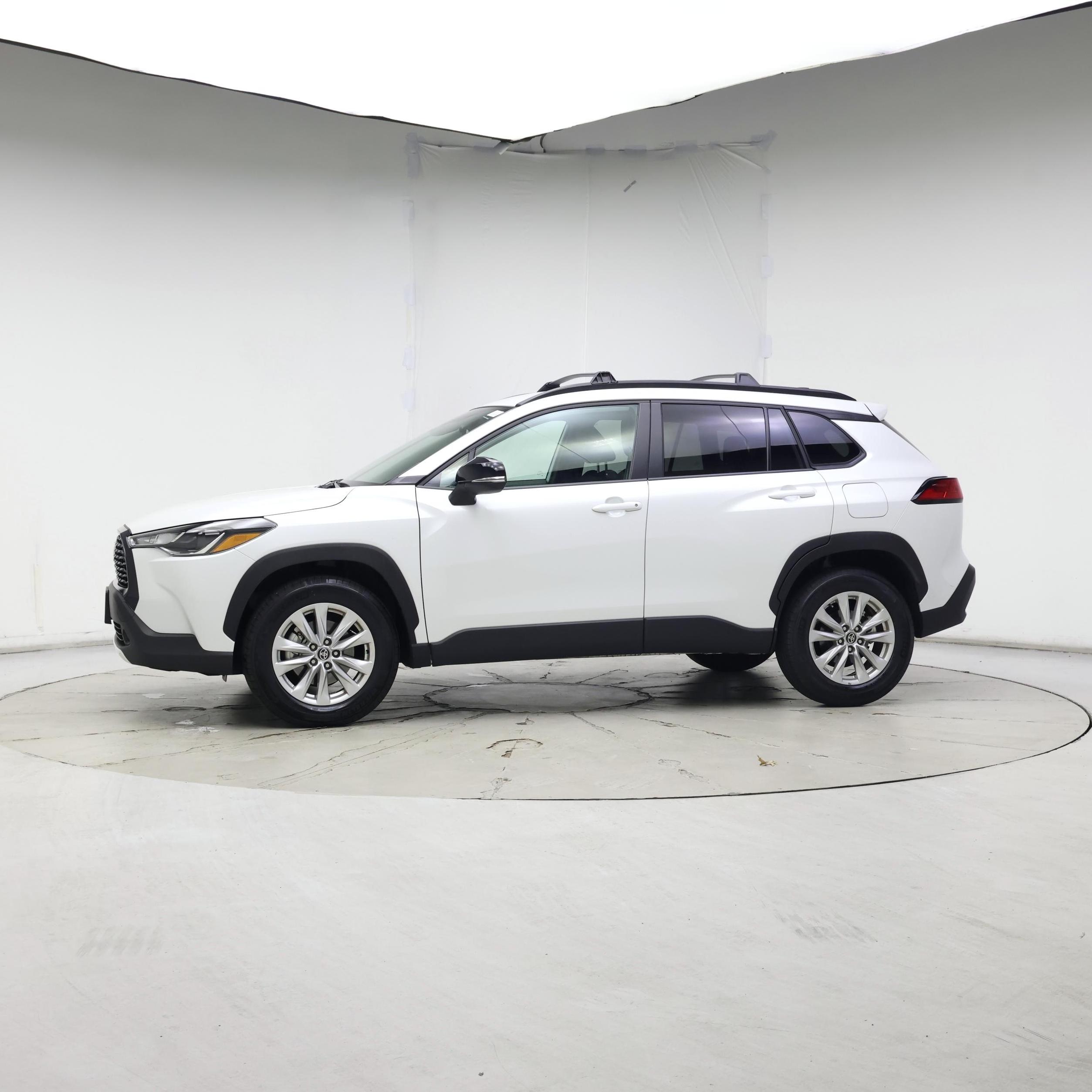 Thumbnail: 2025 Toyota Corolla Cross - 3