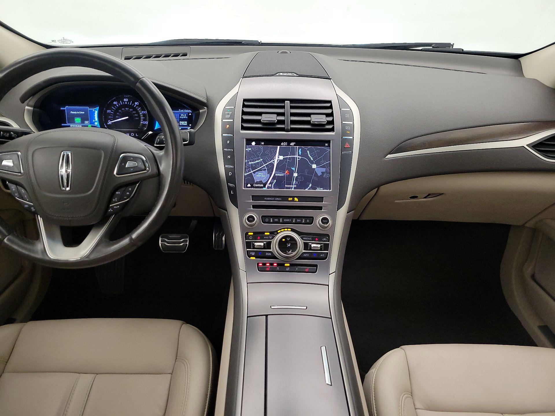 Thumbnail: 2019 Lincoln MKZ - 9