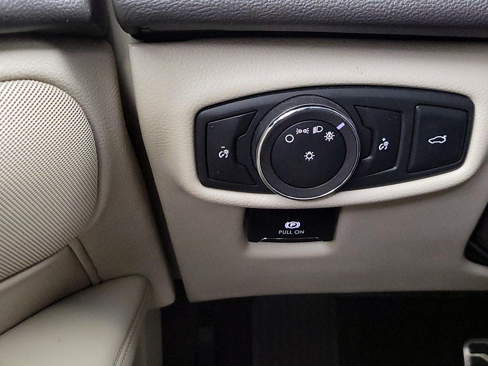 Thumbnail: 2019 Lincoln MKZ - 13