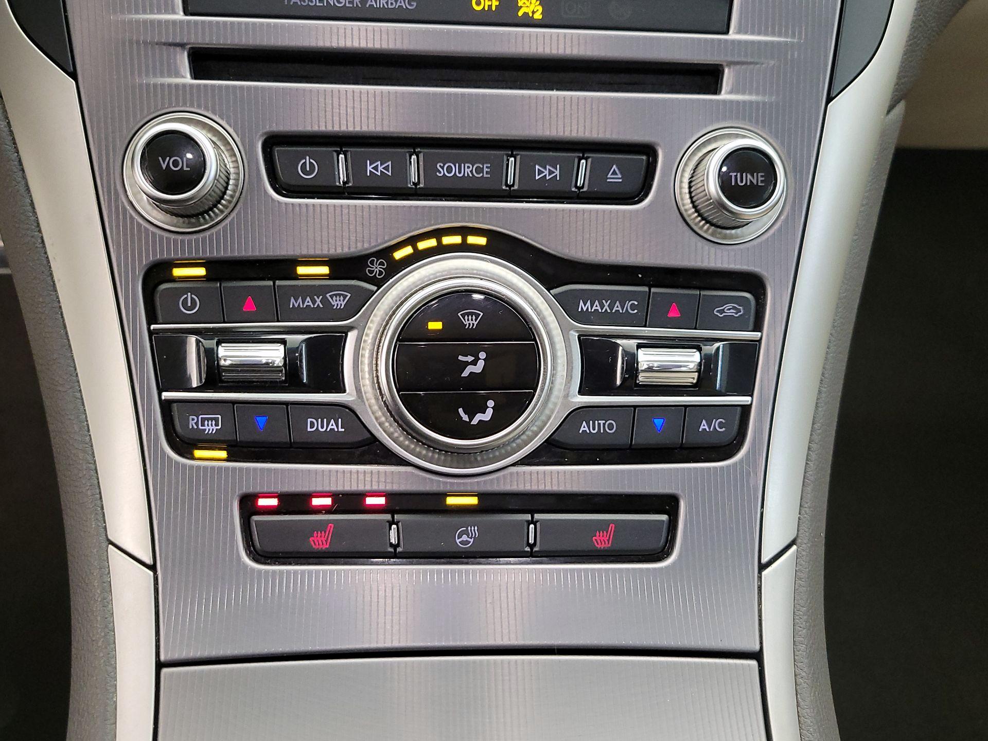 Thumbnail: 2019 Lincoln MKZ - 17