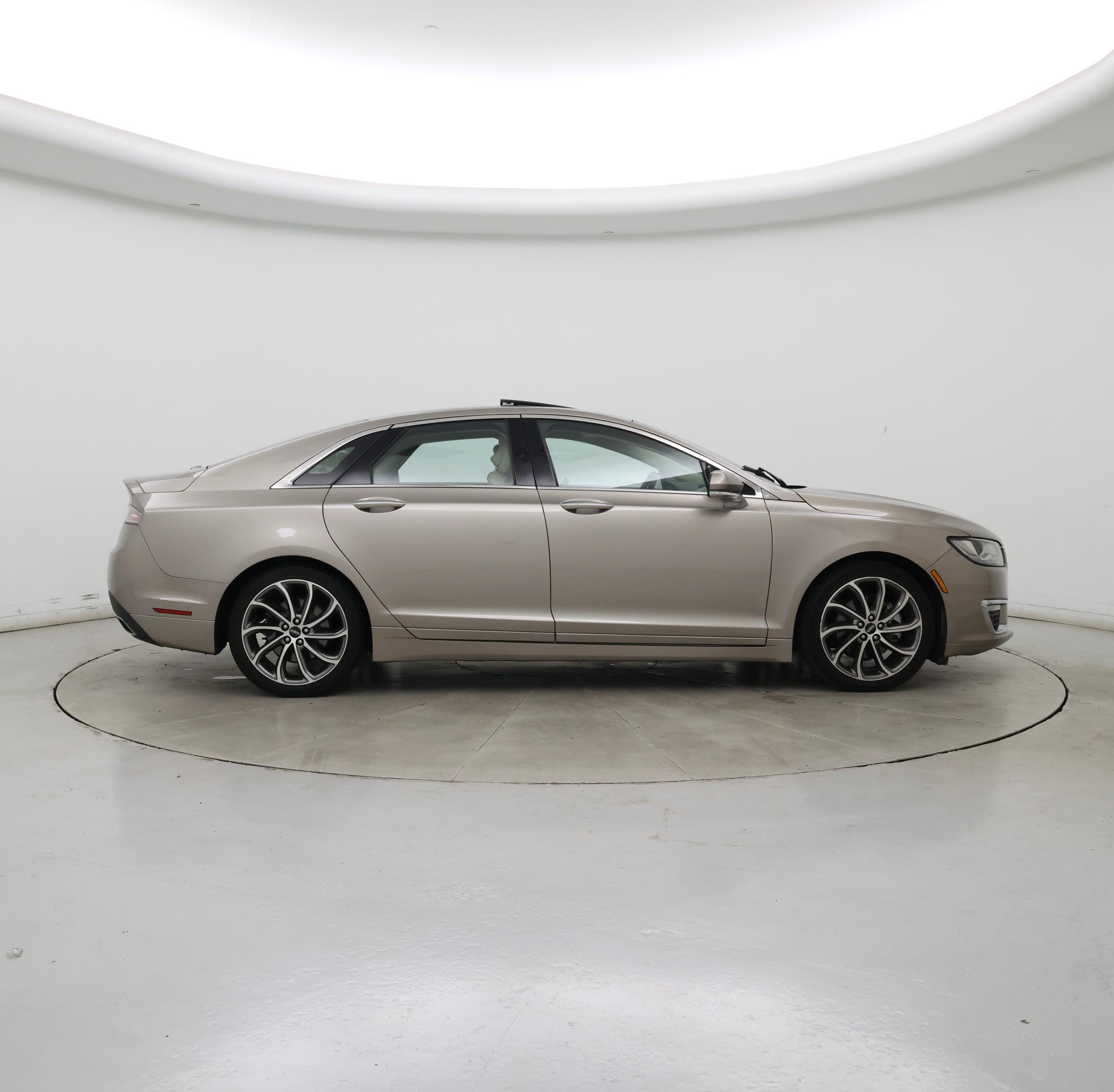 Thumbnail: 2019 Lincoln MKZ - 7