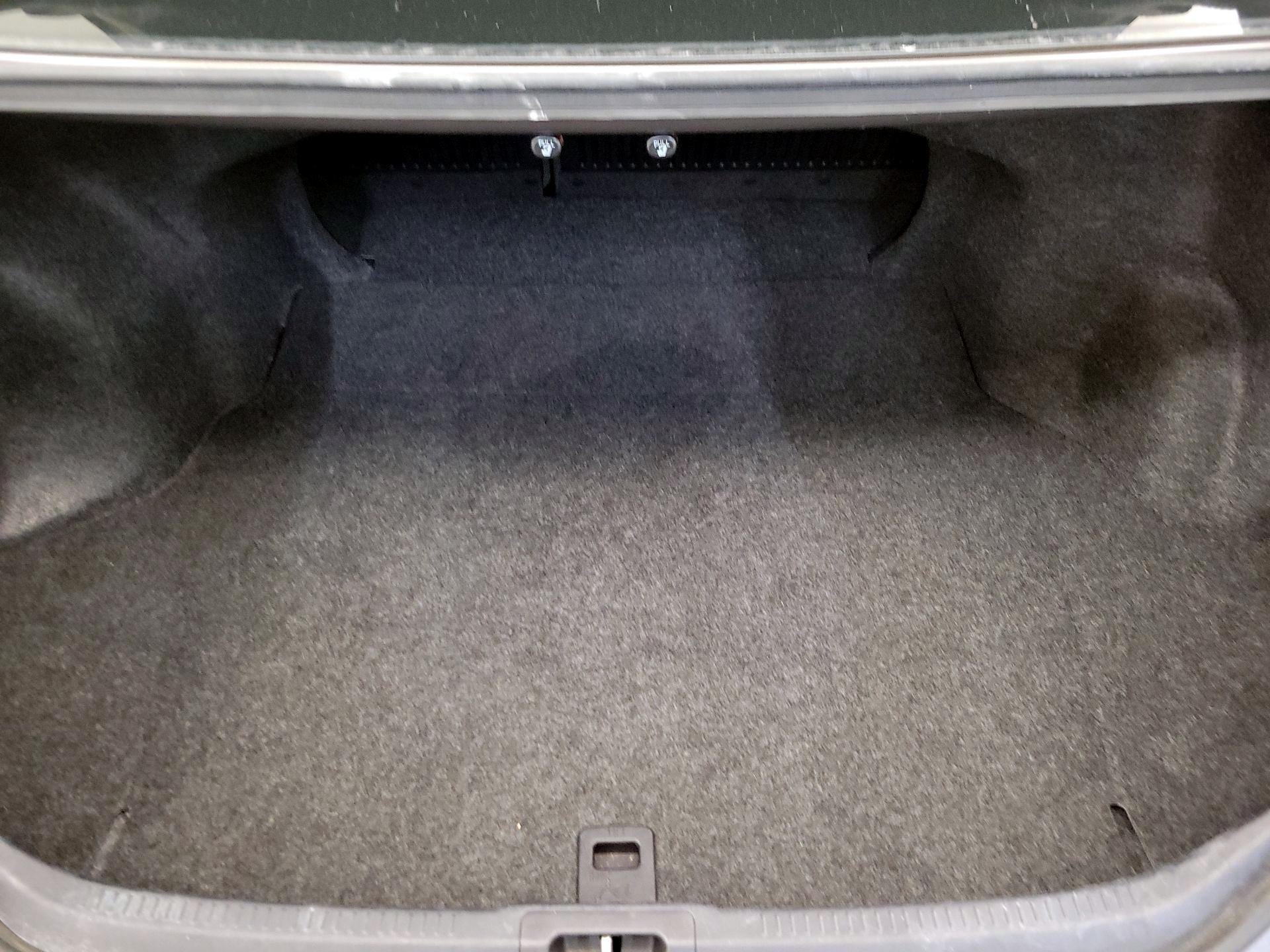 Thumbnail: 2015 Toyota Camry - 19