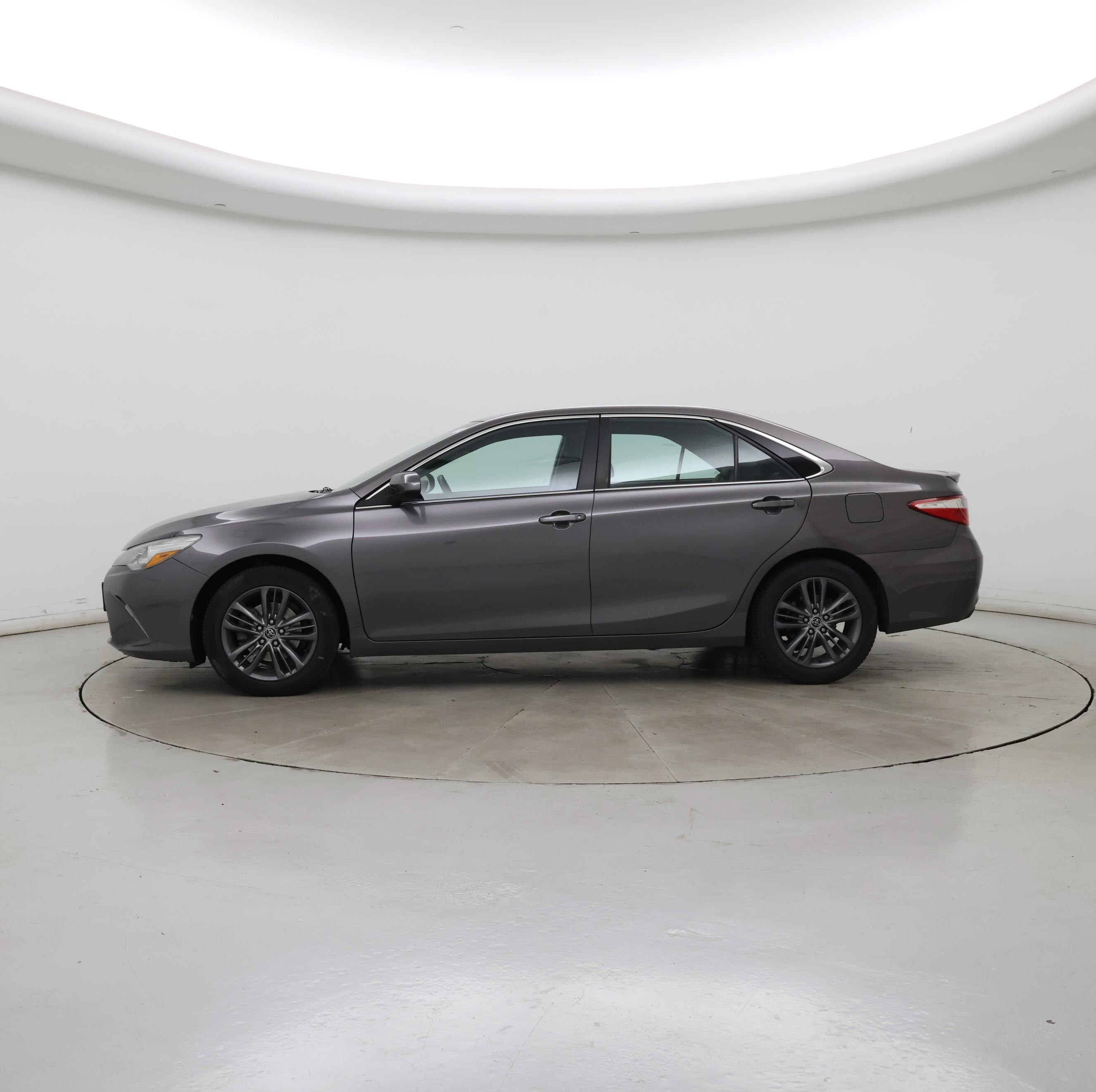 Thumbnail: 2015 Toyota Camry - 3