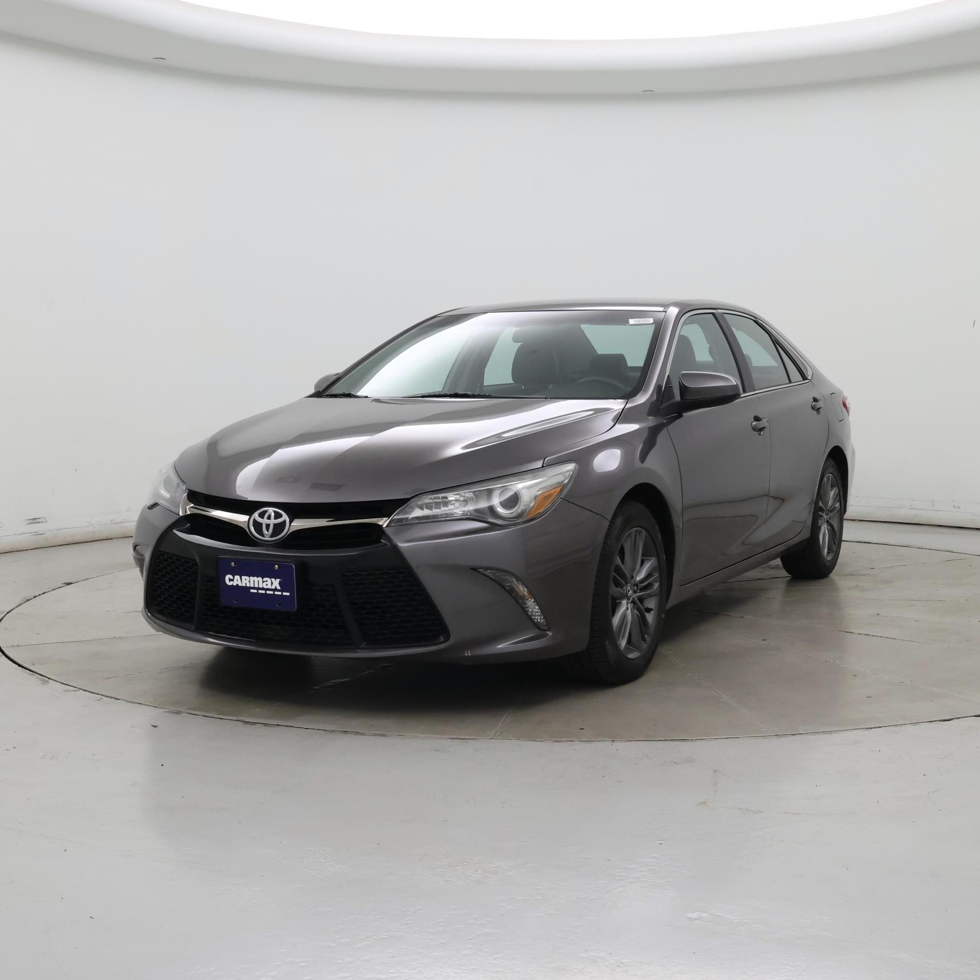 Thumbnail: 2015 Toyota Camry - 4