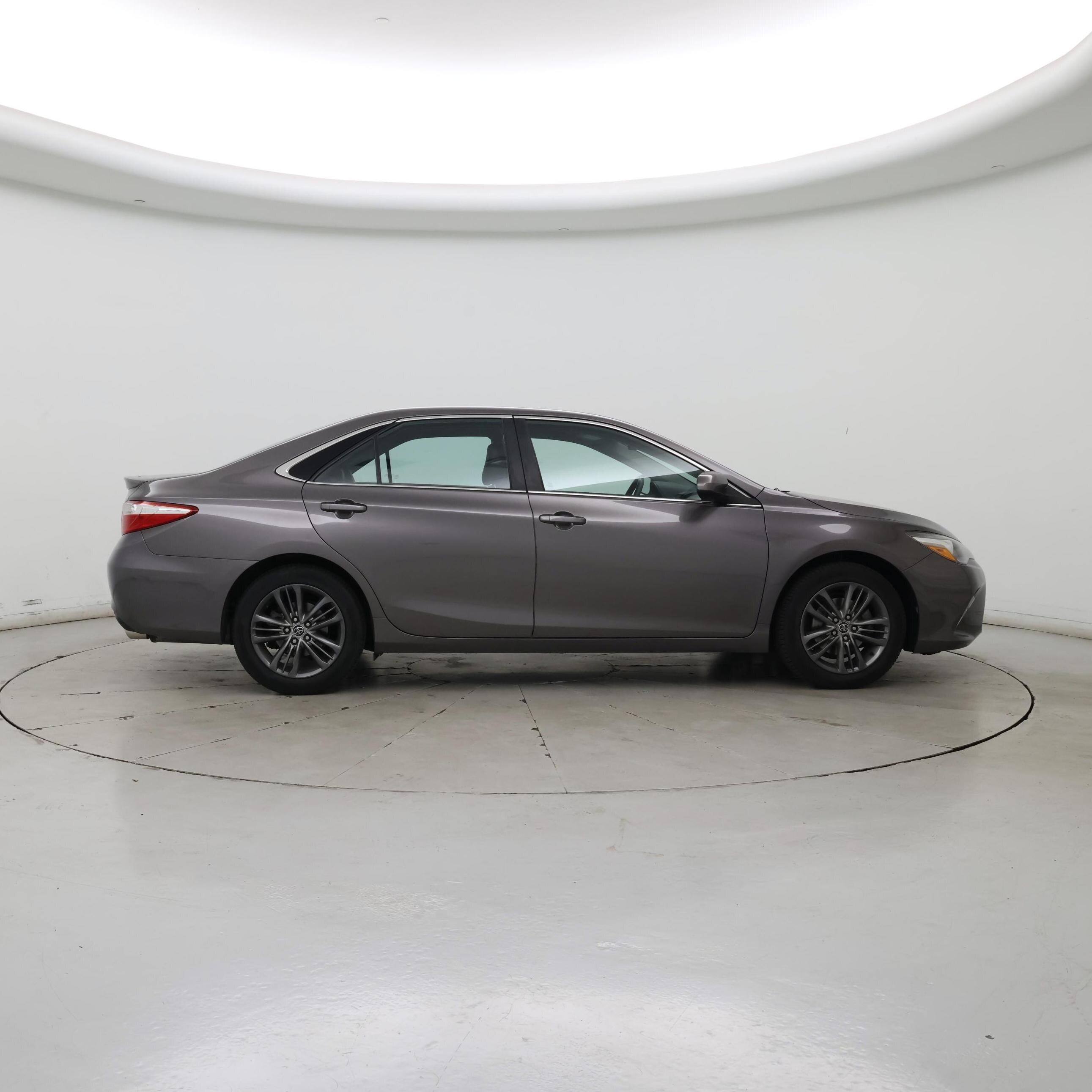 Thumbnail: 2015 Toyota Camry - 7