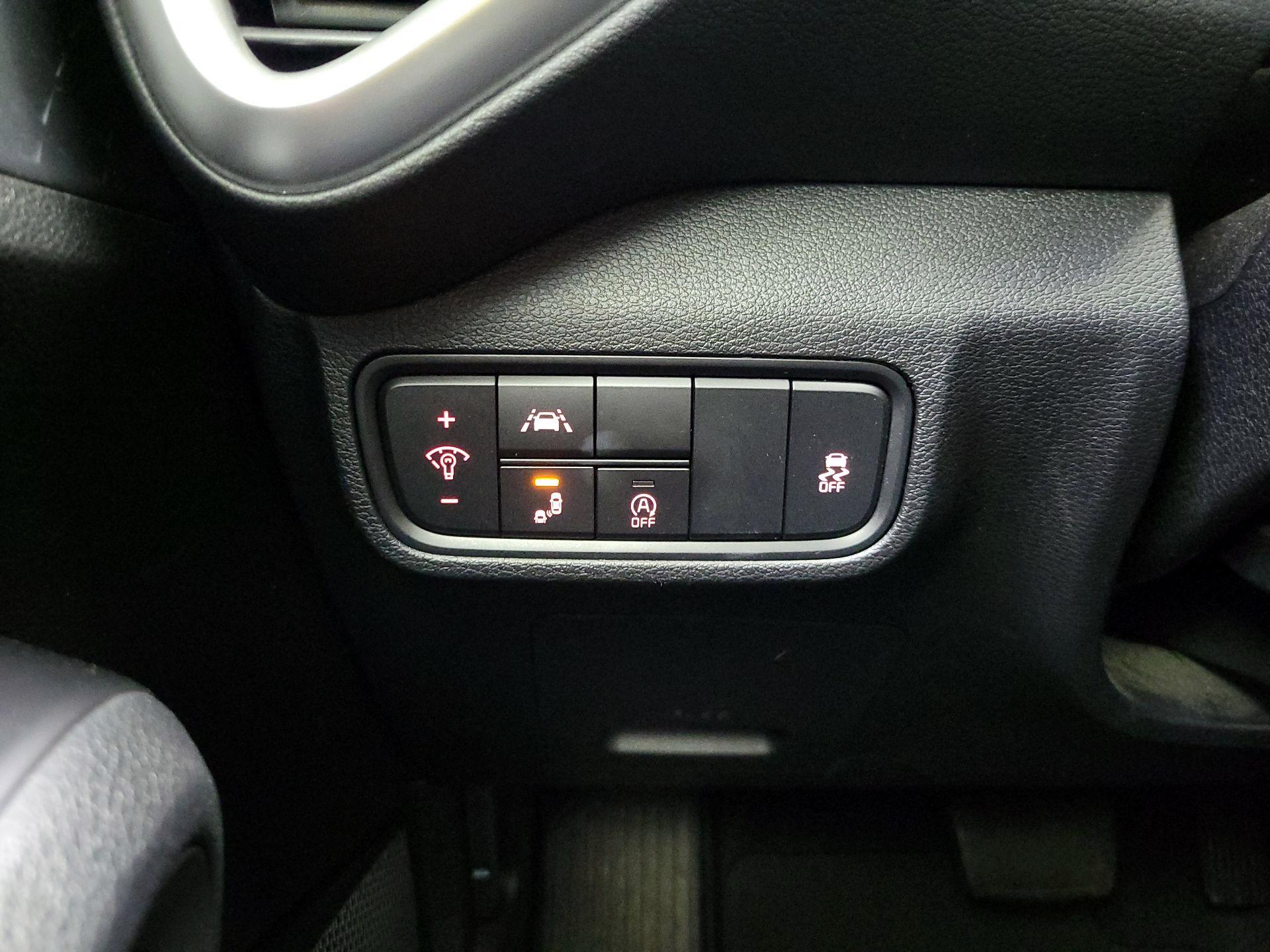 Thumbnail: 2020 Kia Soul - 13