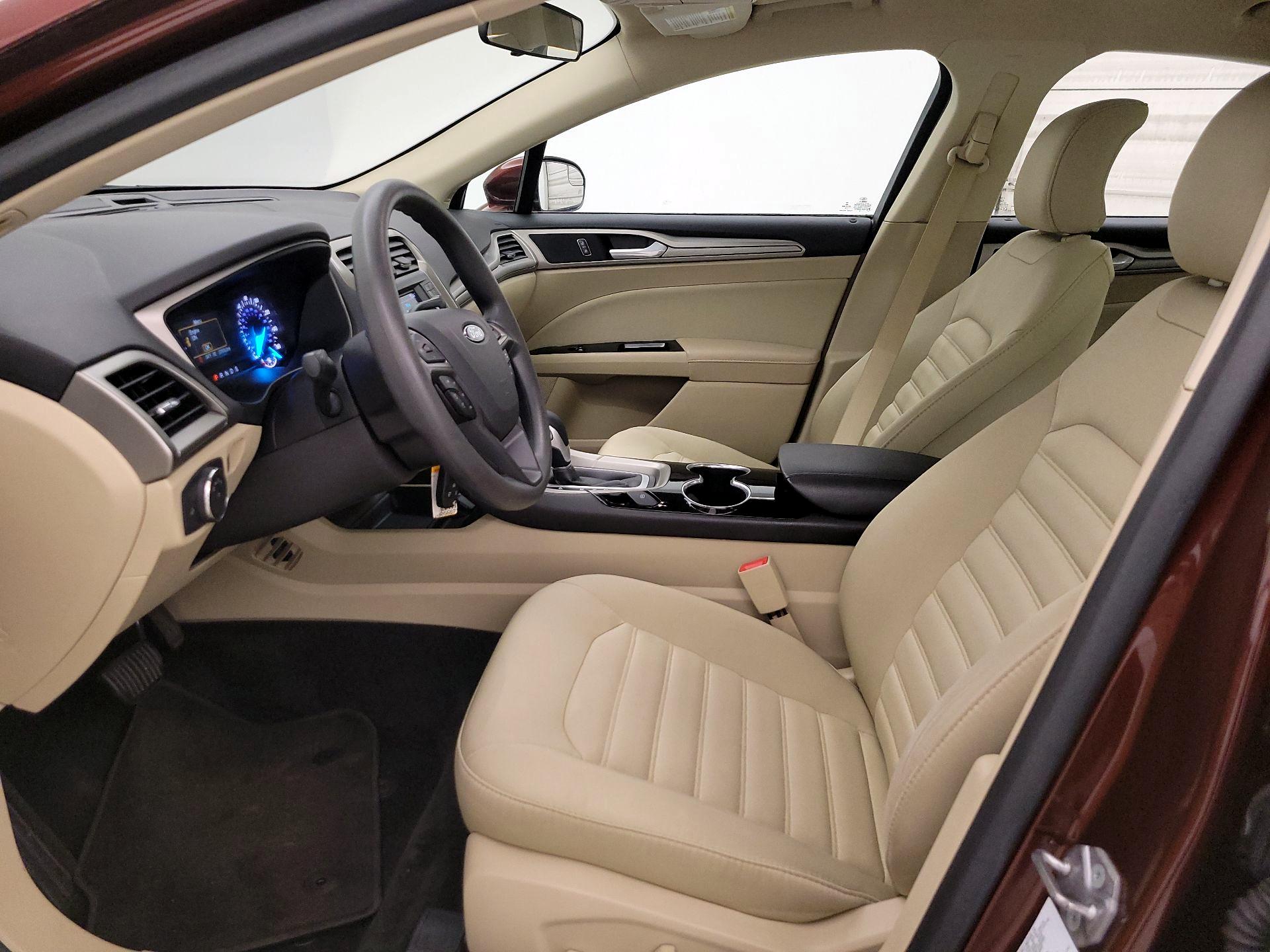 Thumbnail: 2015 Ford Fusion - 11