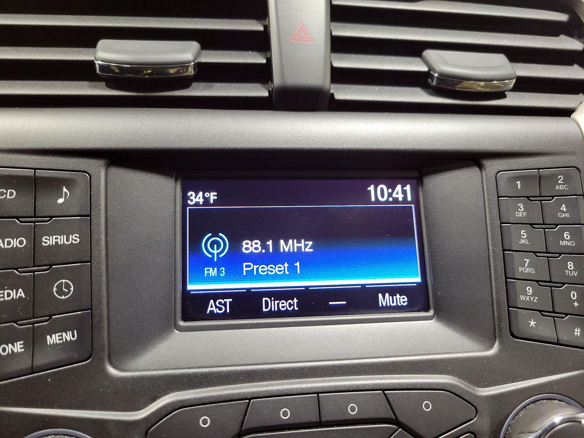 Thumbnail: 2015 Ford Fusion - 15