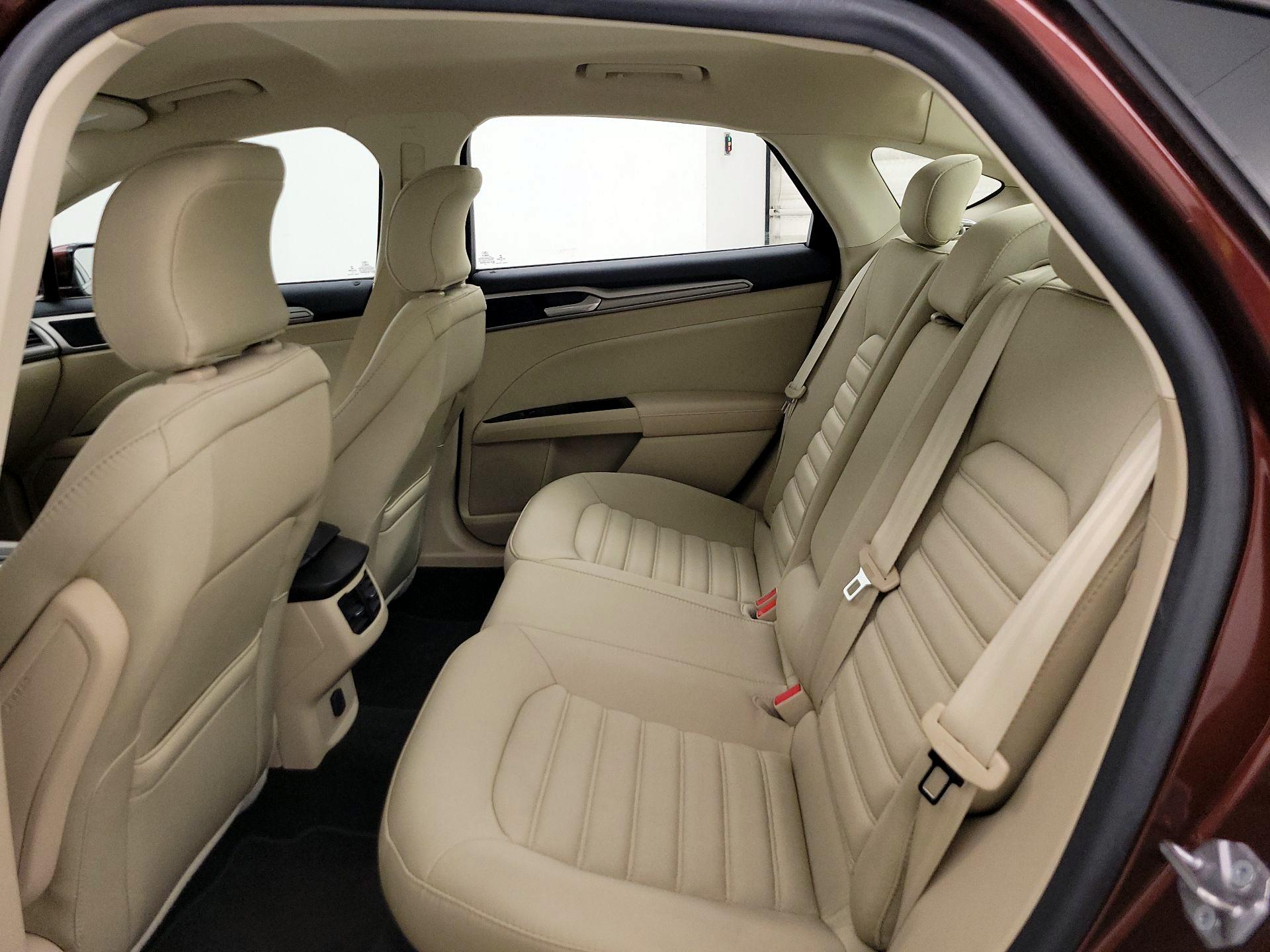 Thumbnail: 2015 Ford Fusion - 19