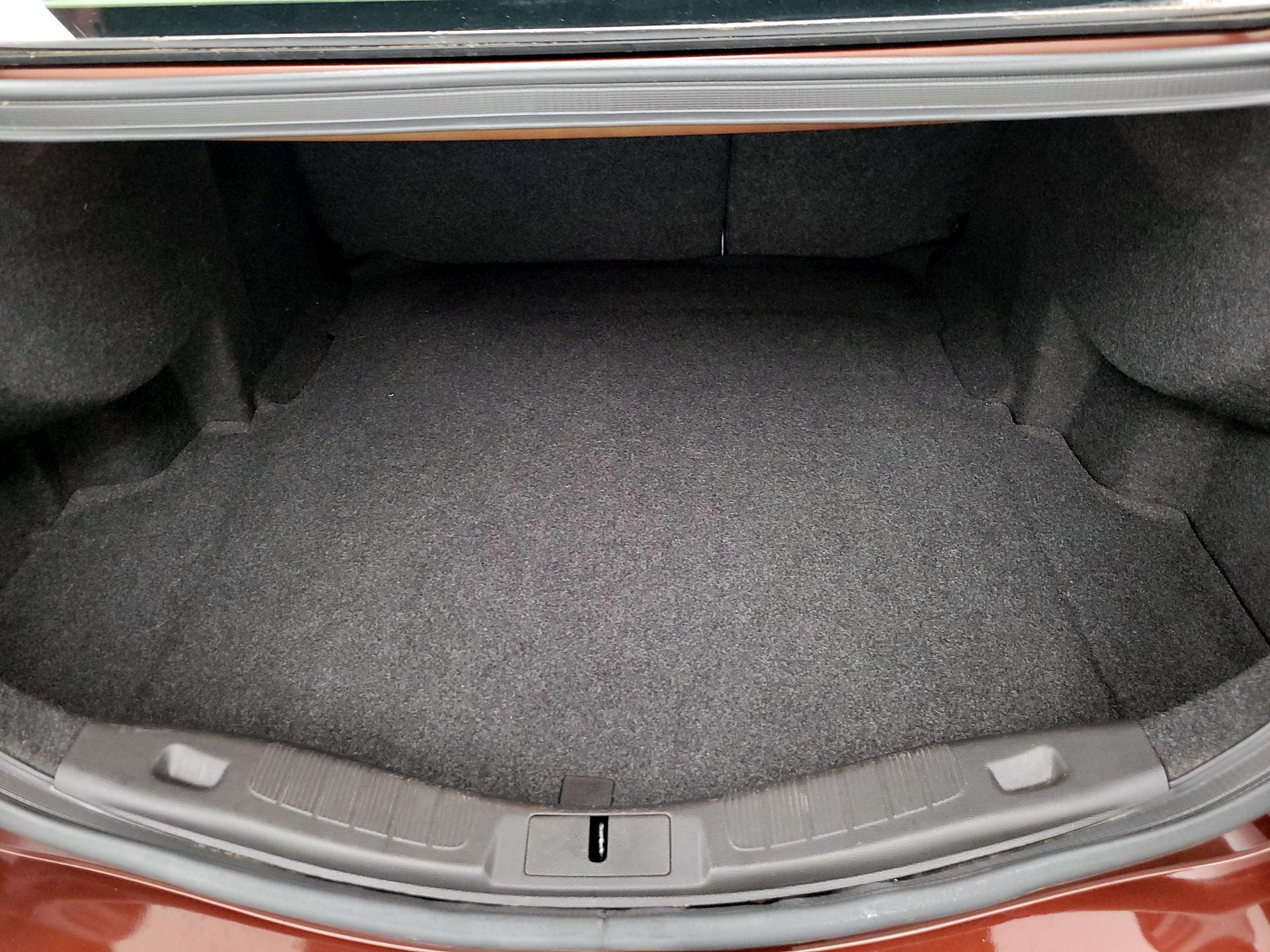 Thumbnail: 2015 Ford Fusion - 20