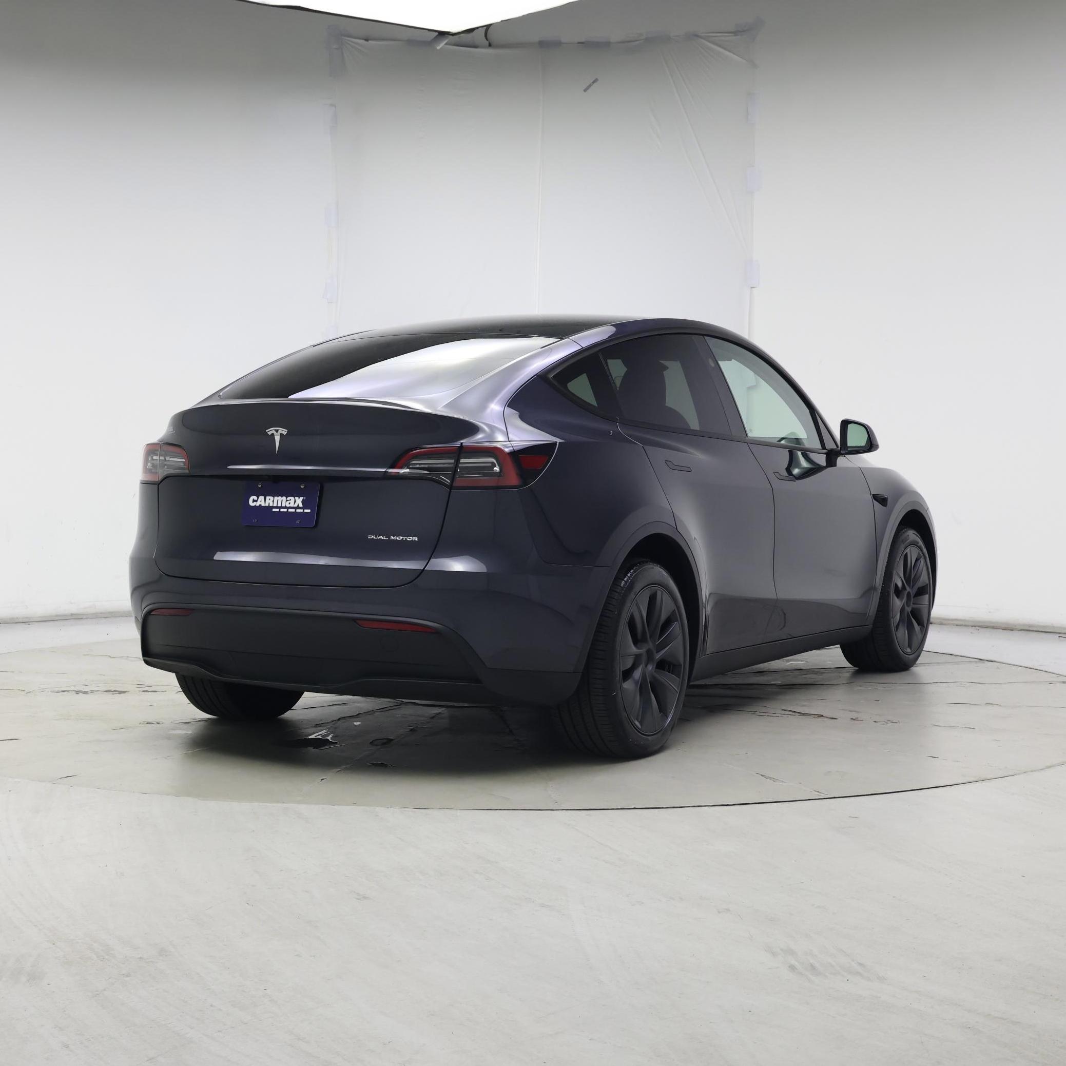 Thumbnail: 2025 Tesla Model Y - 8