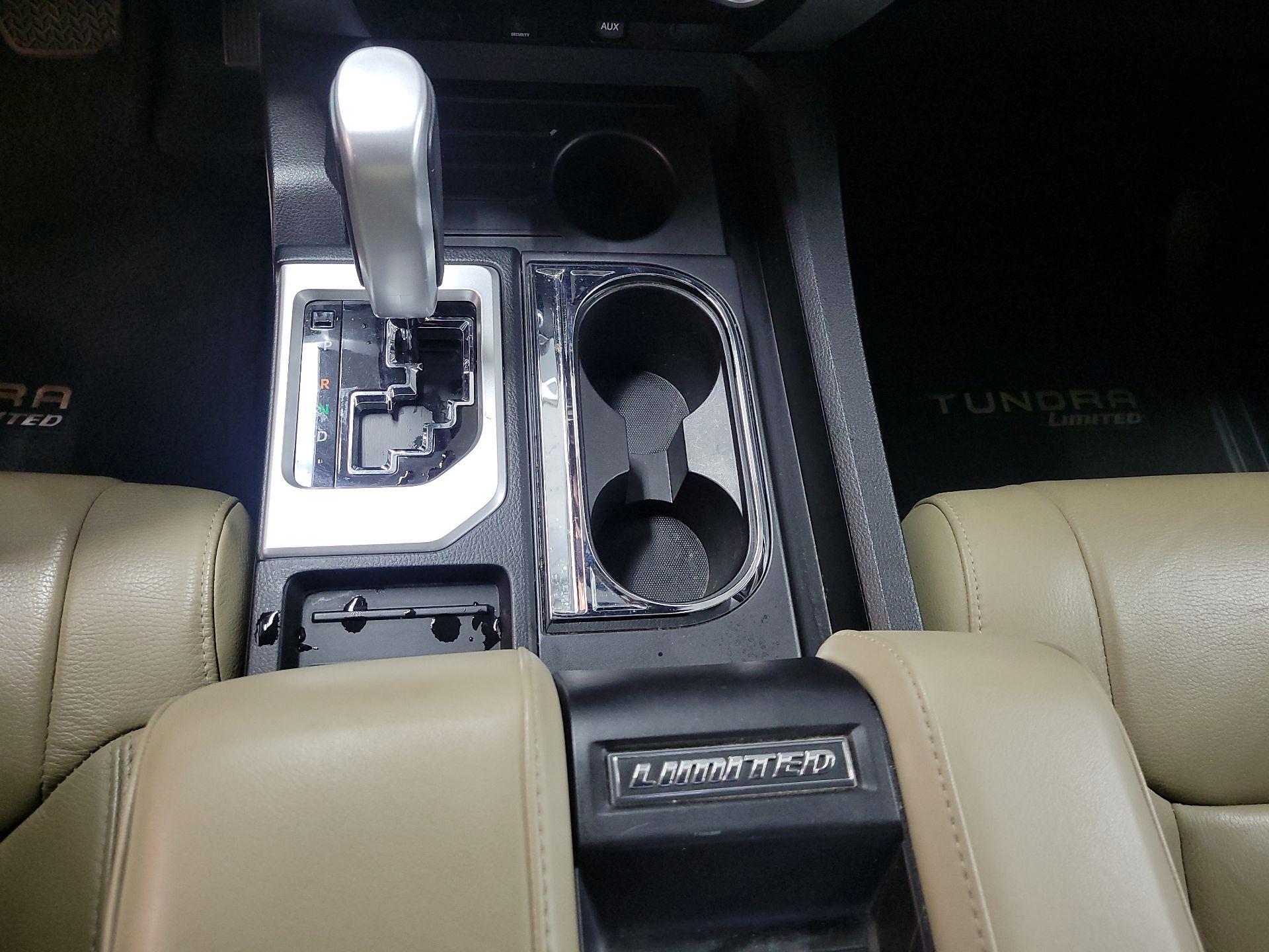 Thumbnail: 2015 Toyota Tundra - 18