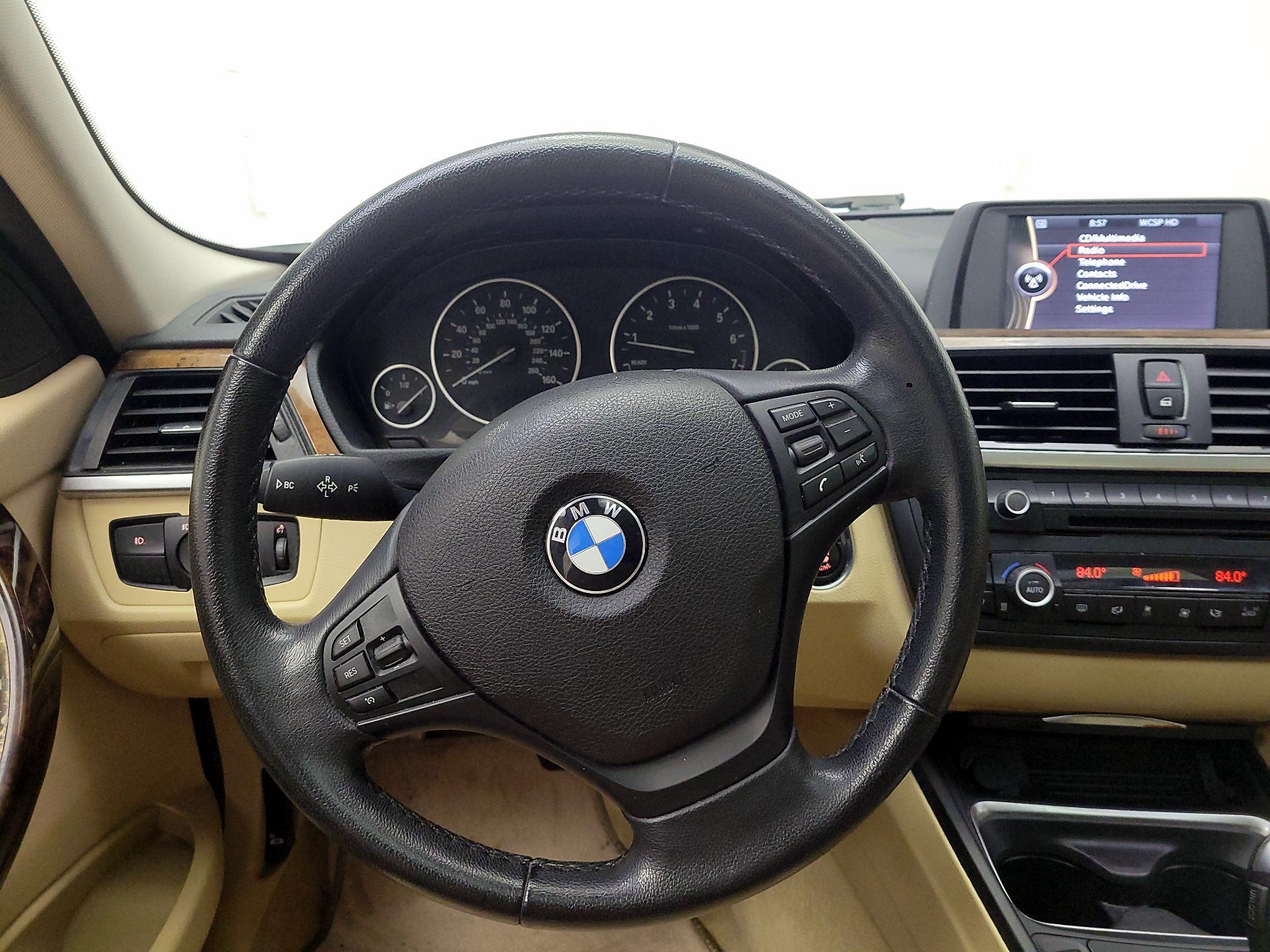 Thumbnail: 2014 BMW 3 Series - 10