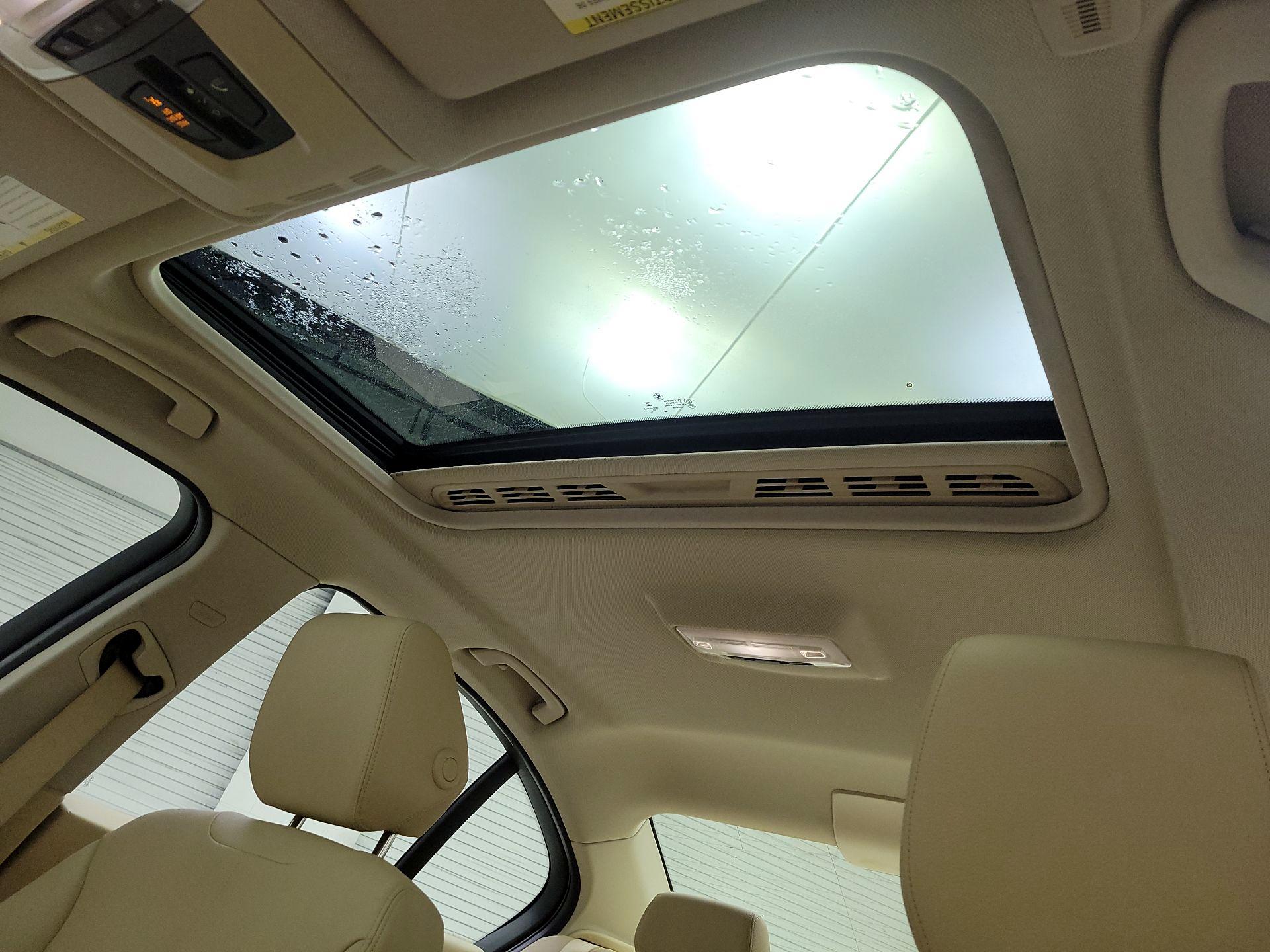 Thumbnail: 2014 BMW 3 Series - 18