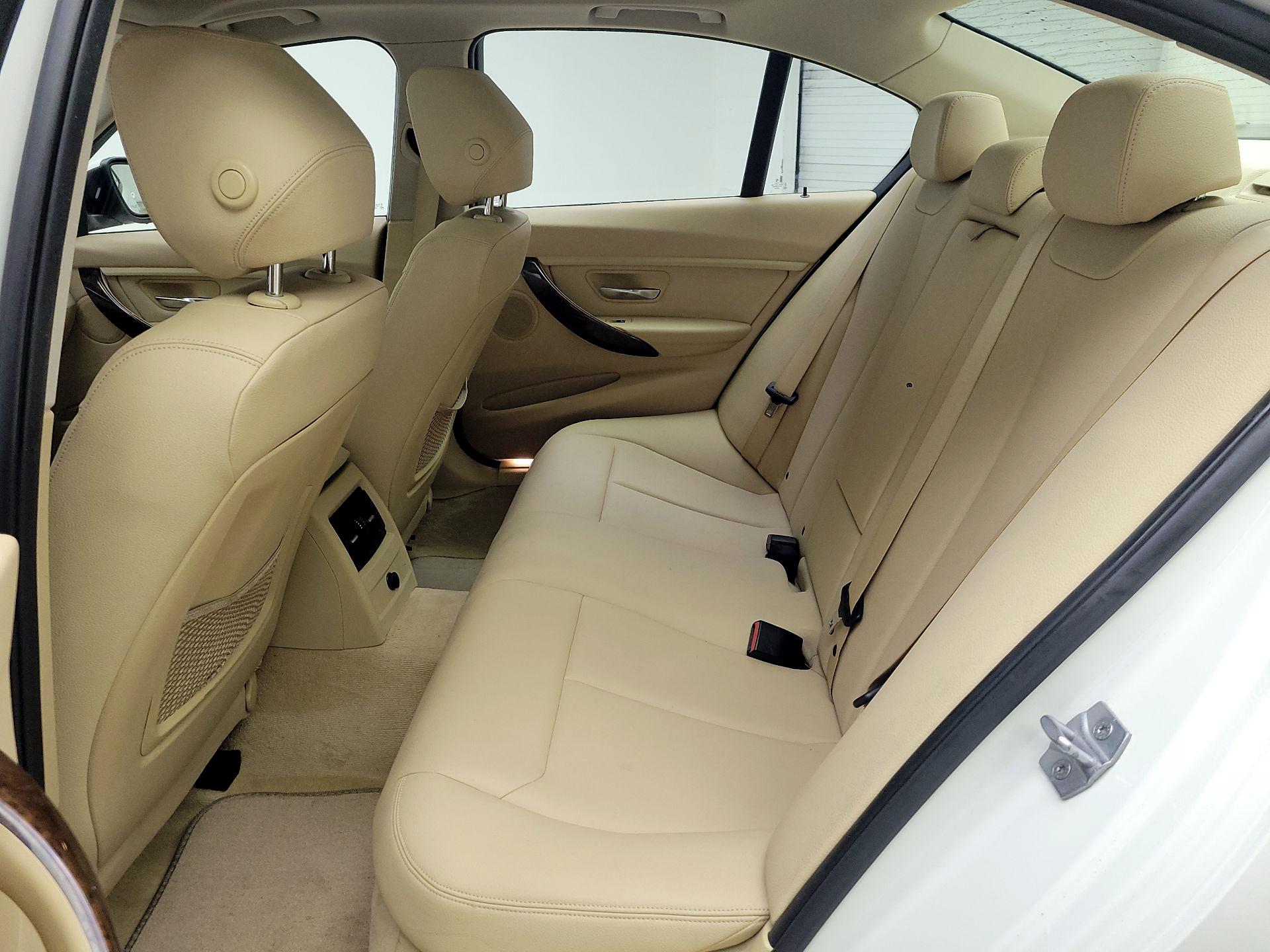 Thumbnail: 2014 BMW 3 Series - 19