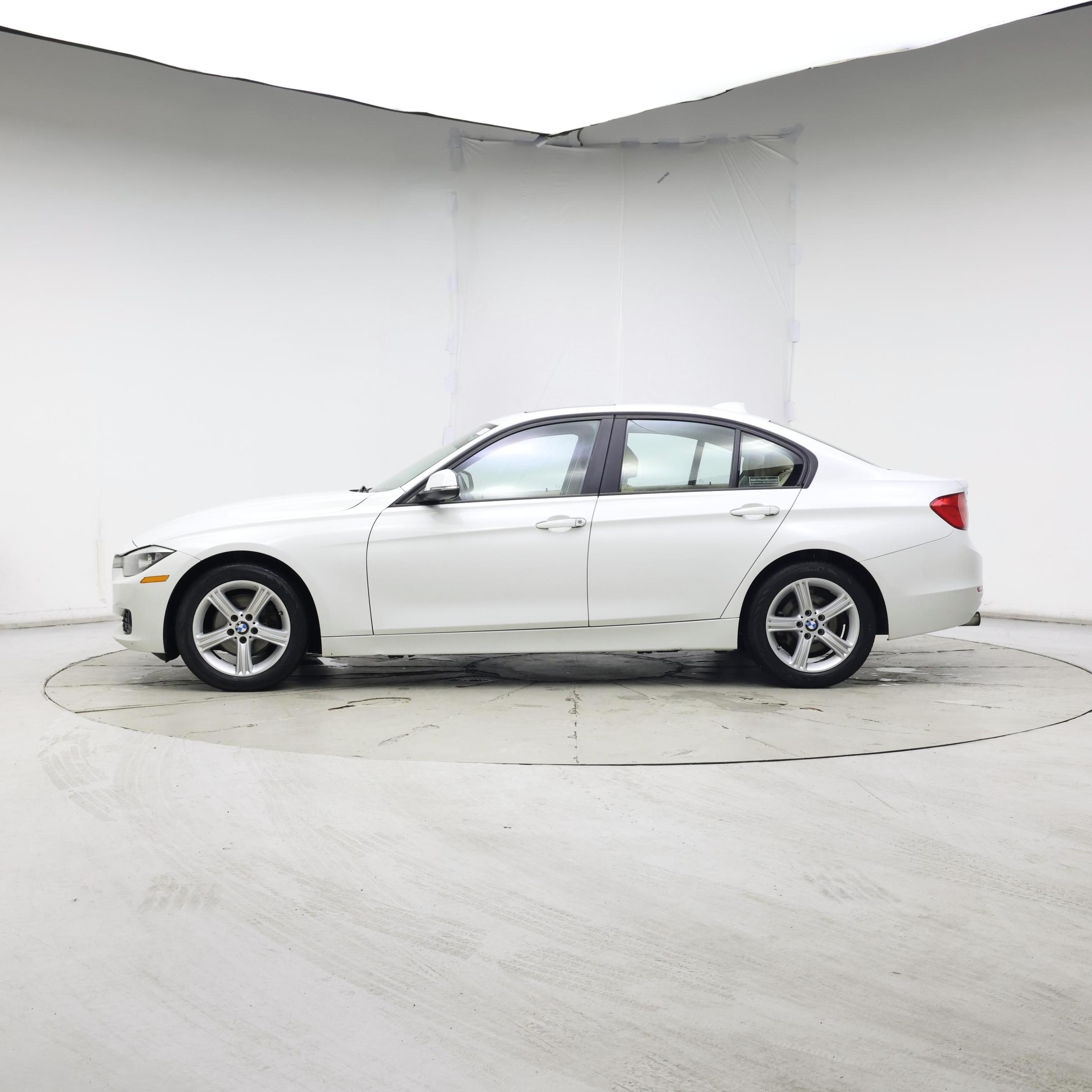Thumbnail: 2014 BMW 3 Series - 3