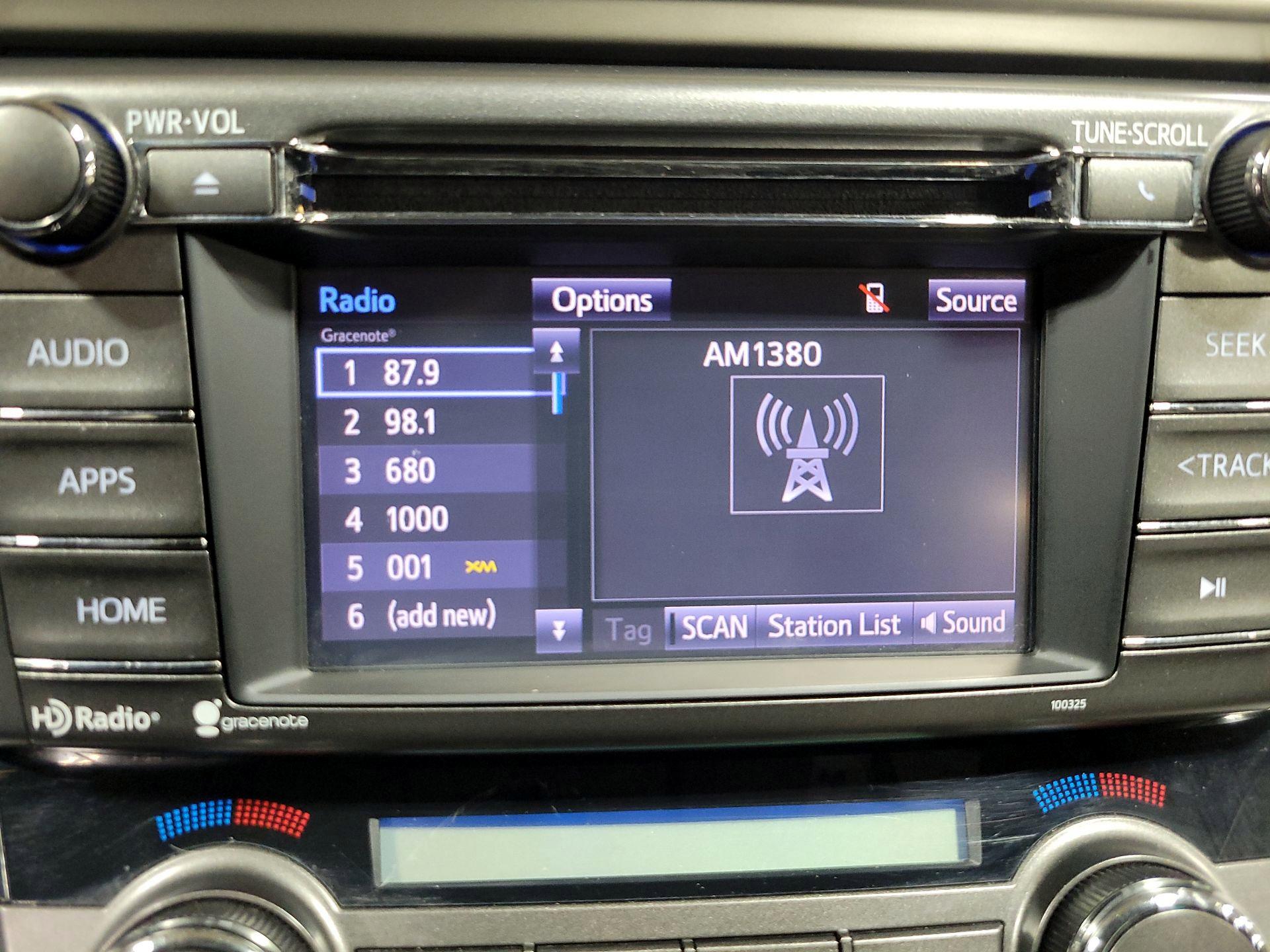 Thumbnail: 2014 Toyota RAV4 - 15