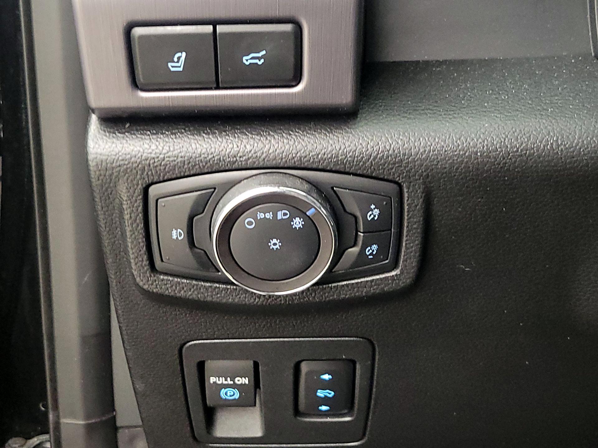 Thumbnail: 2018 Ford Expedition - 13