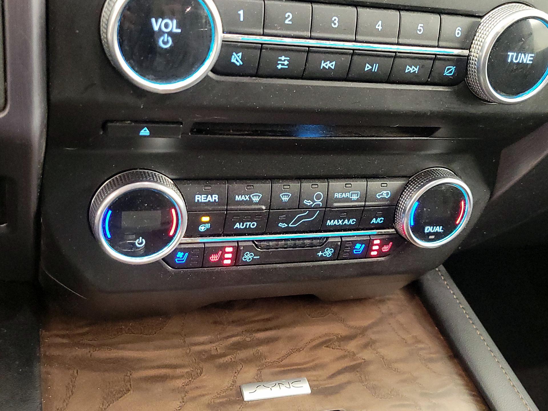 Thumbnail: 2018 Ford Expedition - 17