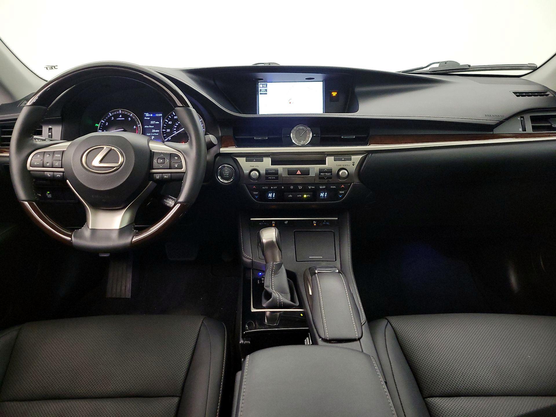 Thumbnail: 2017 Lexus ES - 9